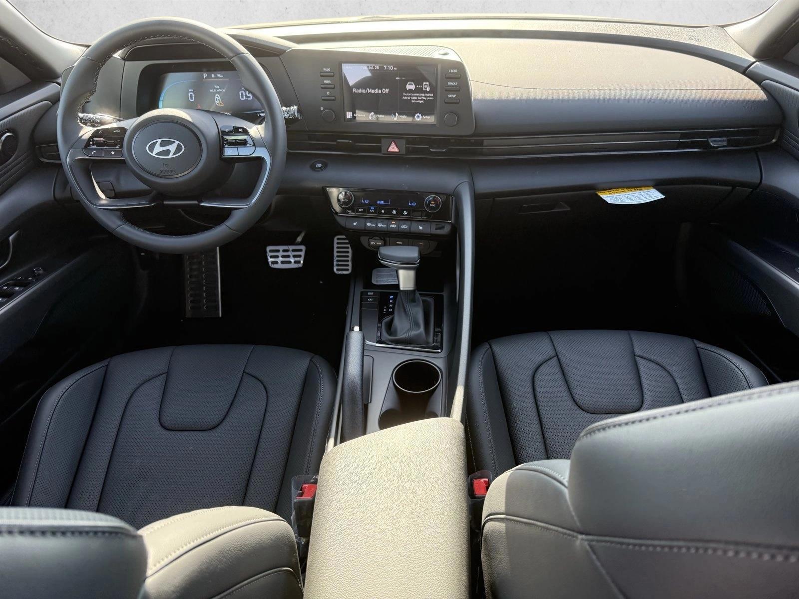 Thumbnail: 2026 Hyundai Elantra - 3