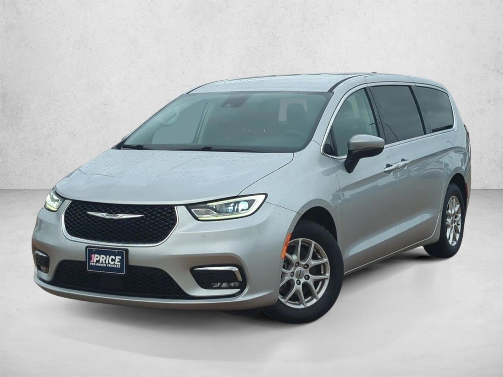 Thumbnail: 2023 Chrysler Pacifica - 1