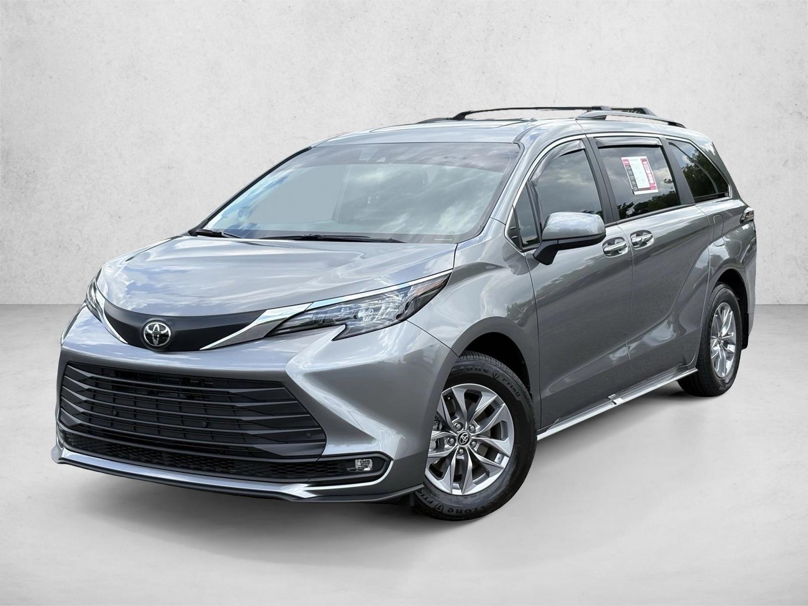 Thumbnail: 2026 Toyota Sienna - 1