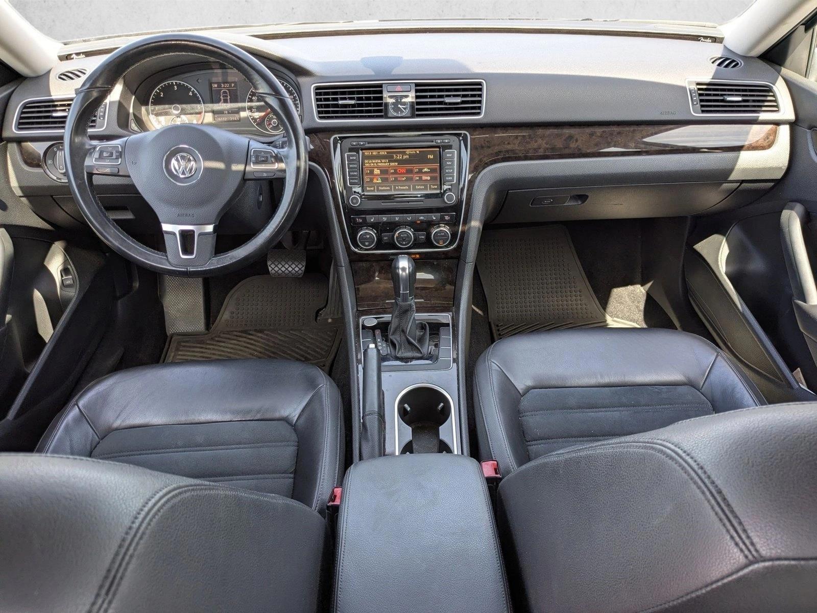 Thumbnail: 2014 Volkswagen Passat - 3