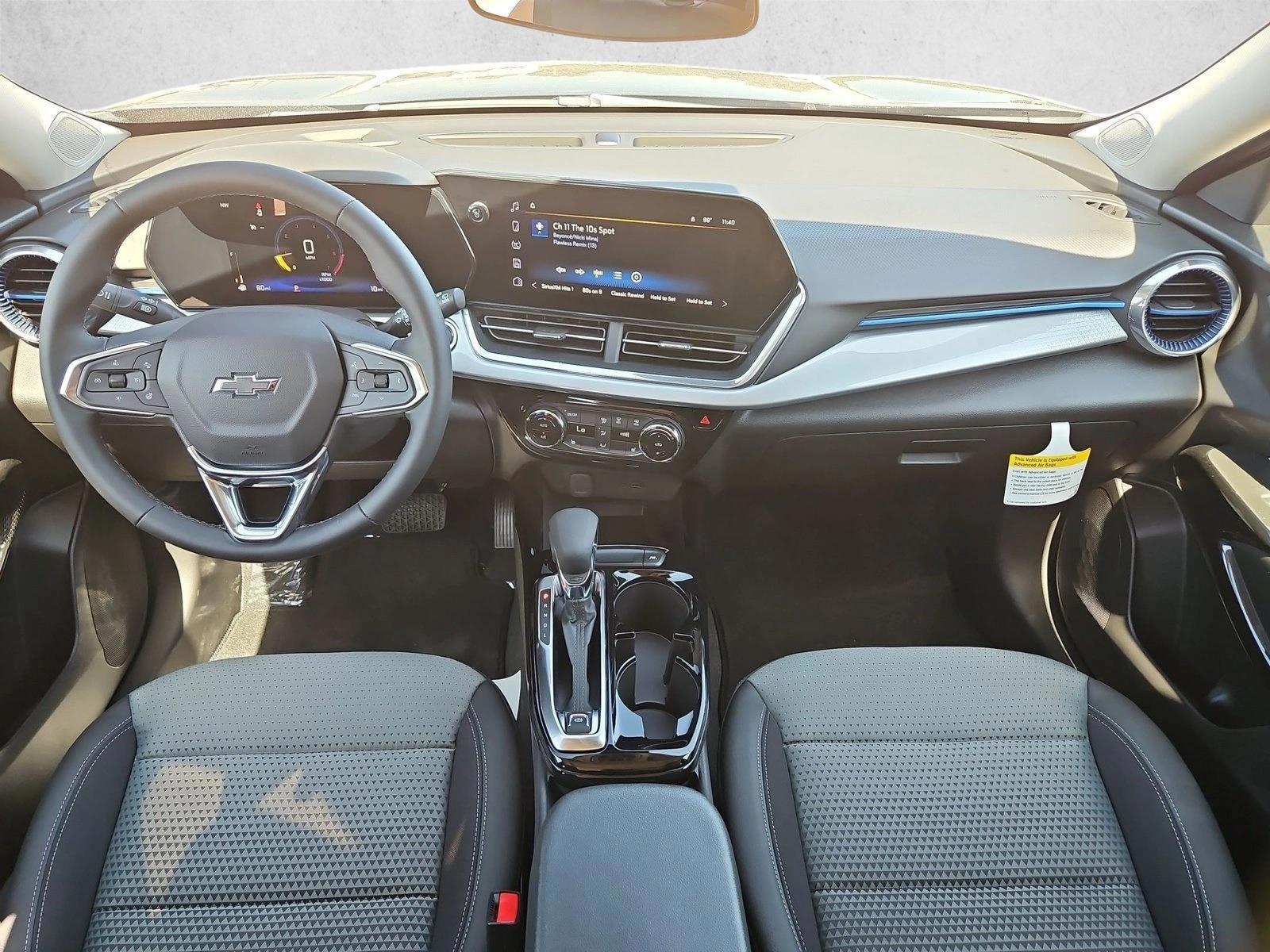 Thumbnail: 2026 Chevrolet Trax - 3