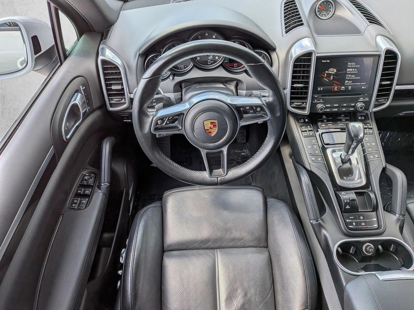 Thumbnail: 2017 Porsche Cayenne - 4