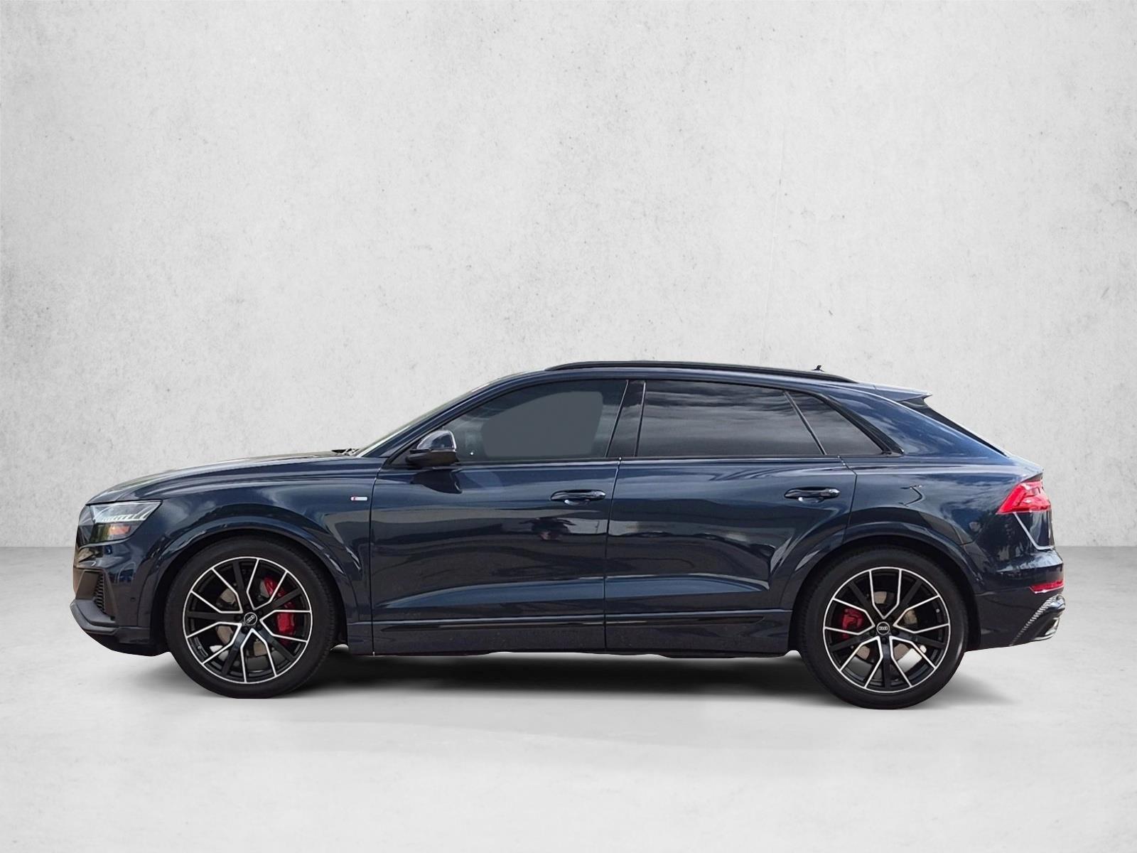 Thumbnail: 2023 Audi Q8 - 2