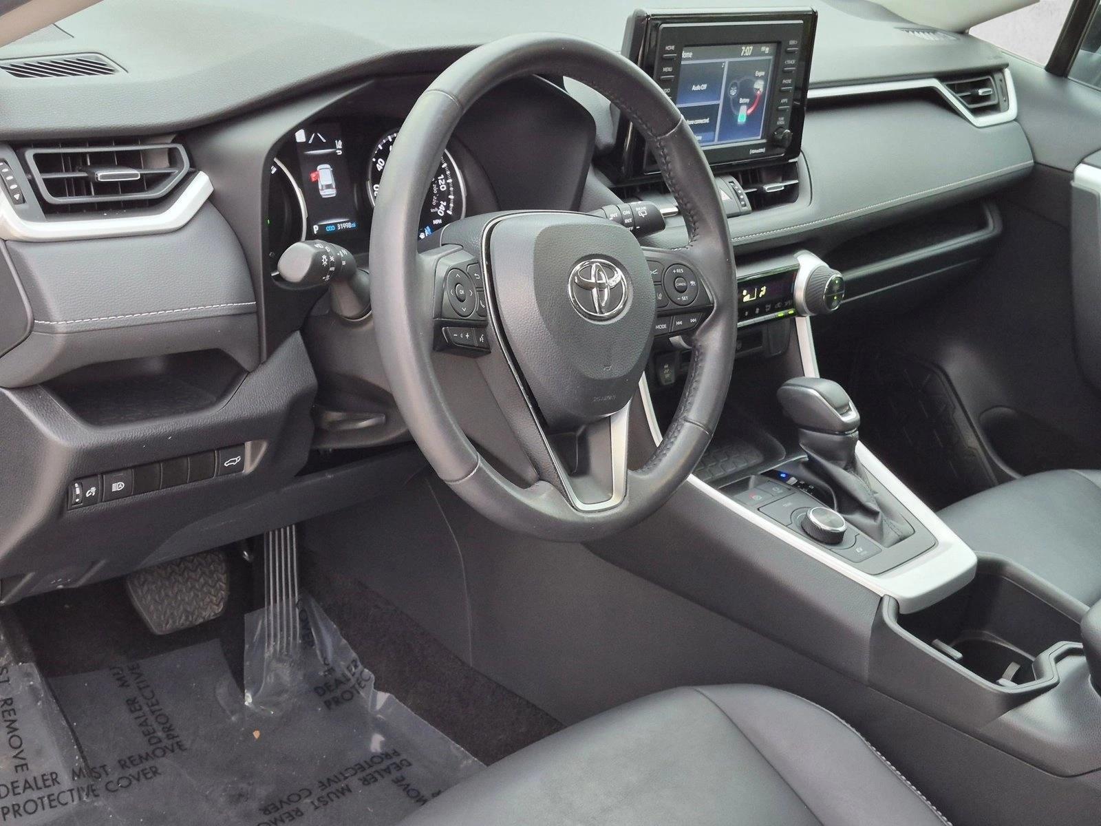 Thumbnail: 2022 Toyota RAV4 - 3