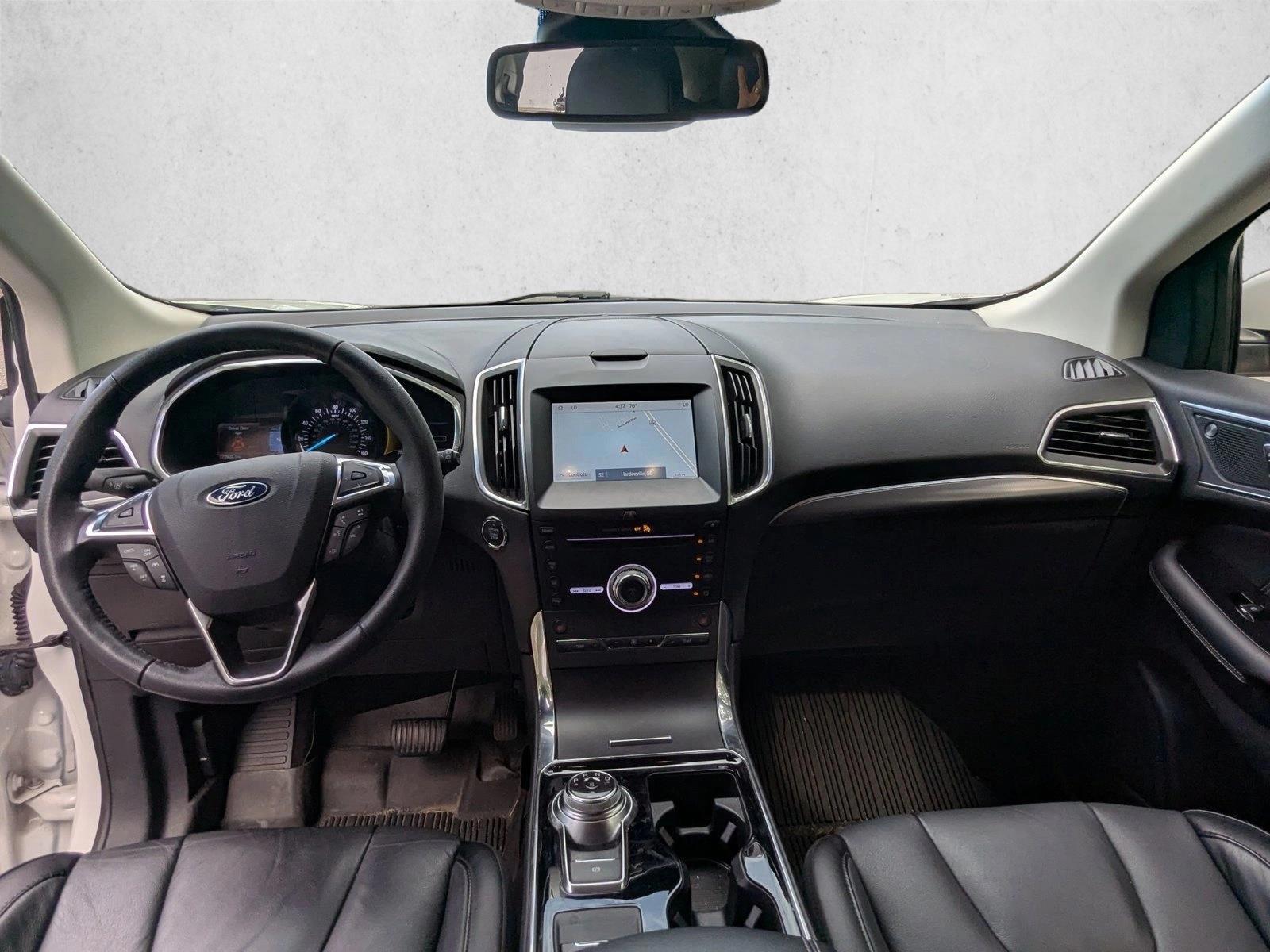 Thumbnail: 2019 Ford Edge - 4