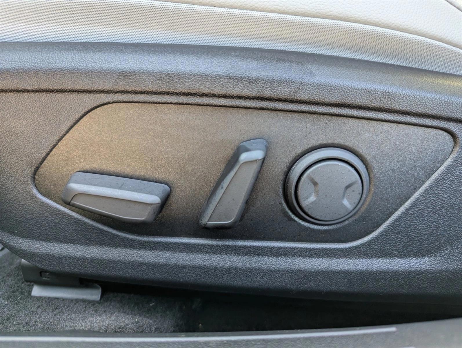 Thumbnail: 2025 Hyundai Elantra - 3