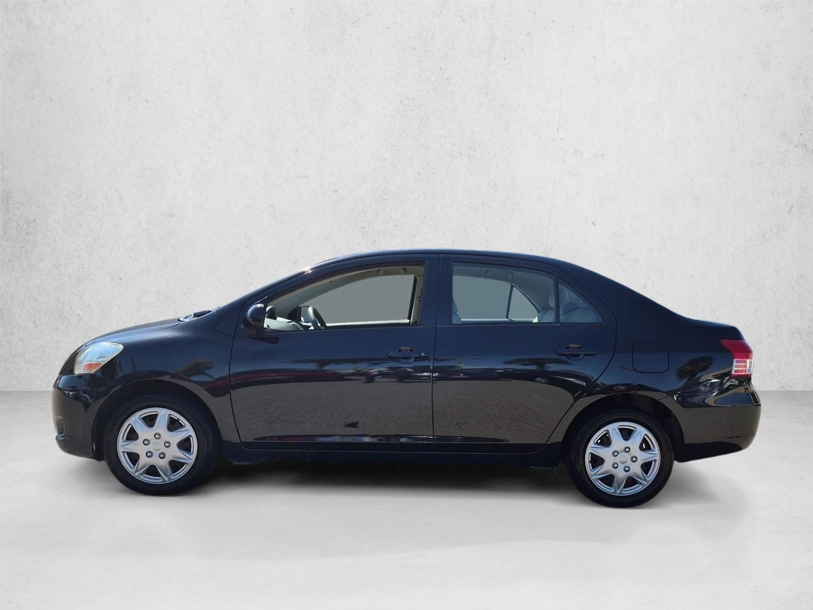 Thumbnail: 2012 Toyota Yaris - 2