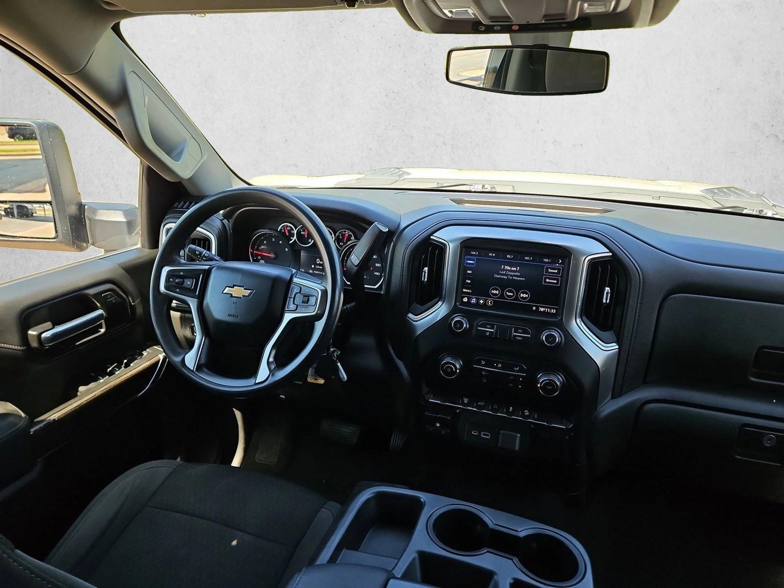 Thumbnail: 2021 Chevrolet Silverado 2500 - 3
