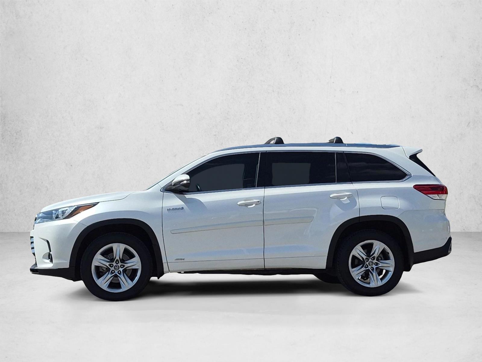 Thumbnail: 2017 Toyota Highlander - 2