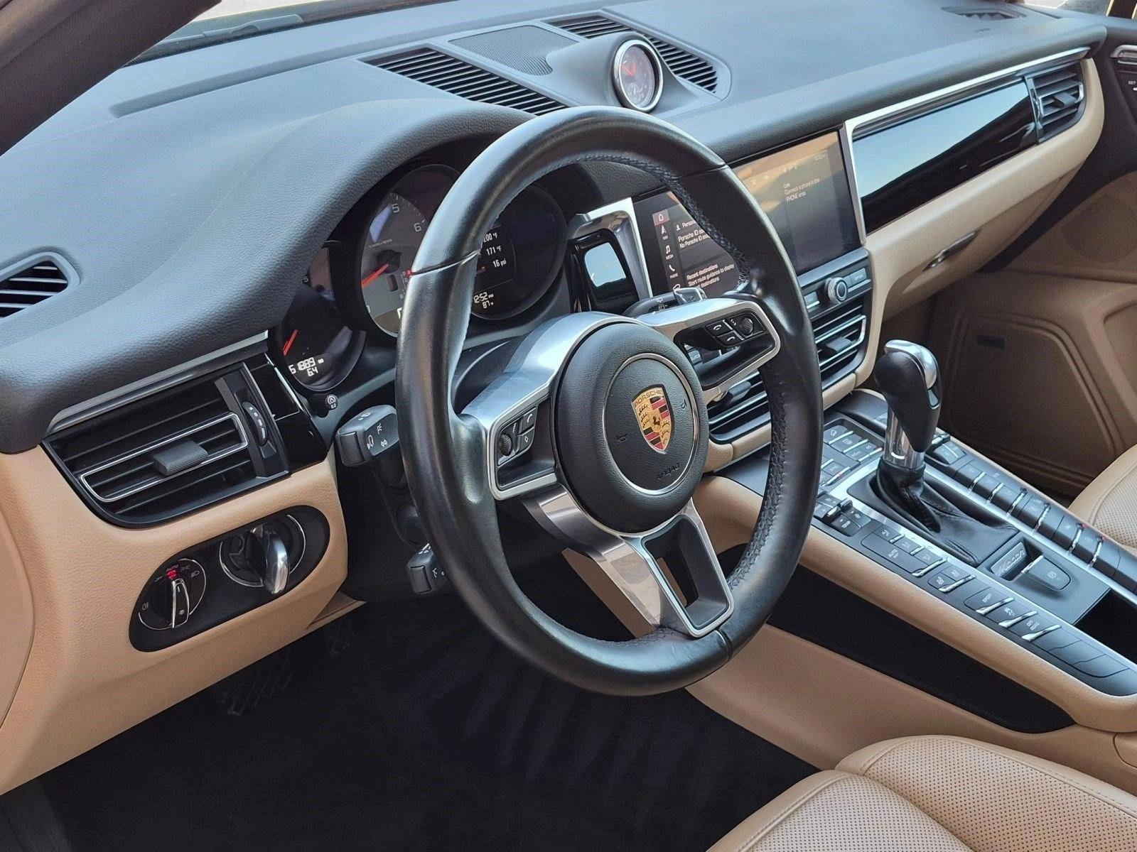 Thumbnail: 2020 Porsche Macan - 3