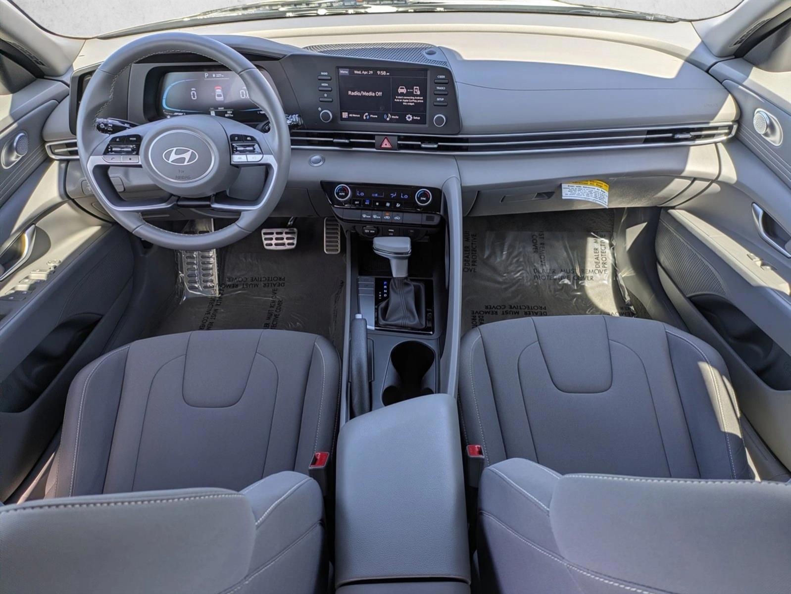 Thumbnail: 2025 Hyundai Elantra - 3