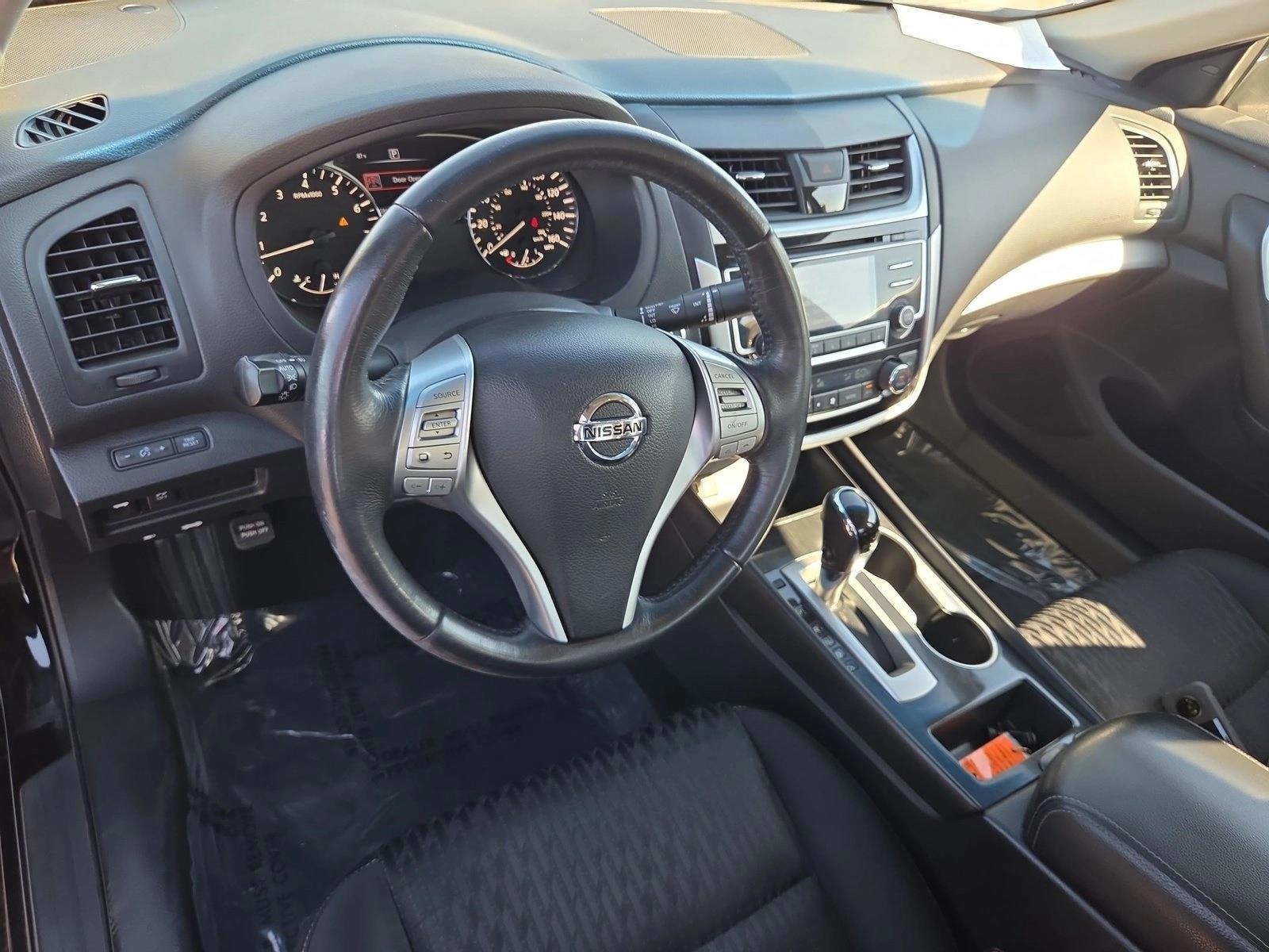 Thumbnail: 2018 Nissan Altima - 3