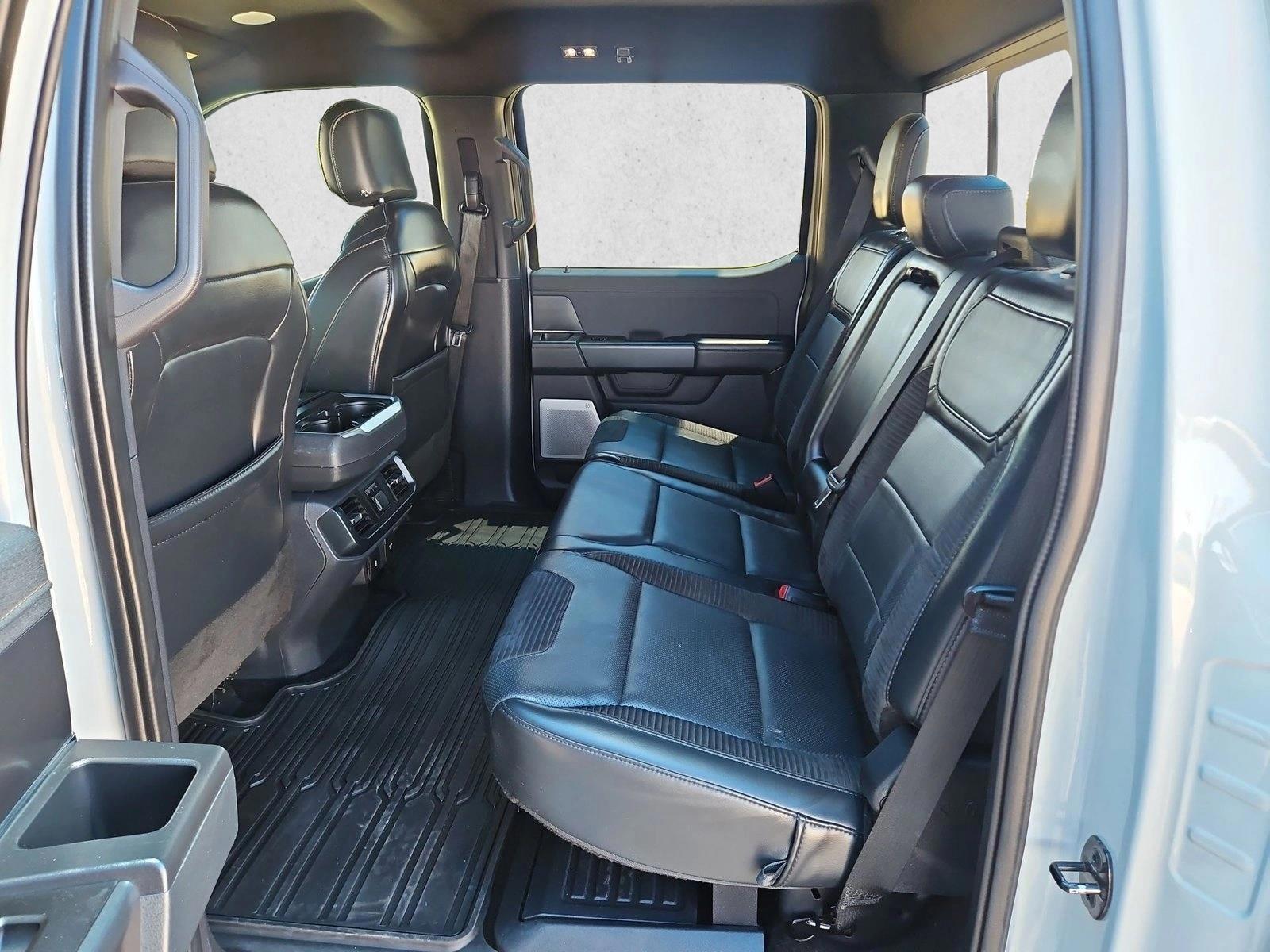 2023 Ford F-150 Raptor - Photo 24