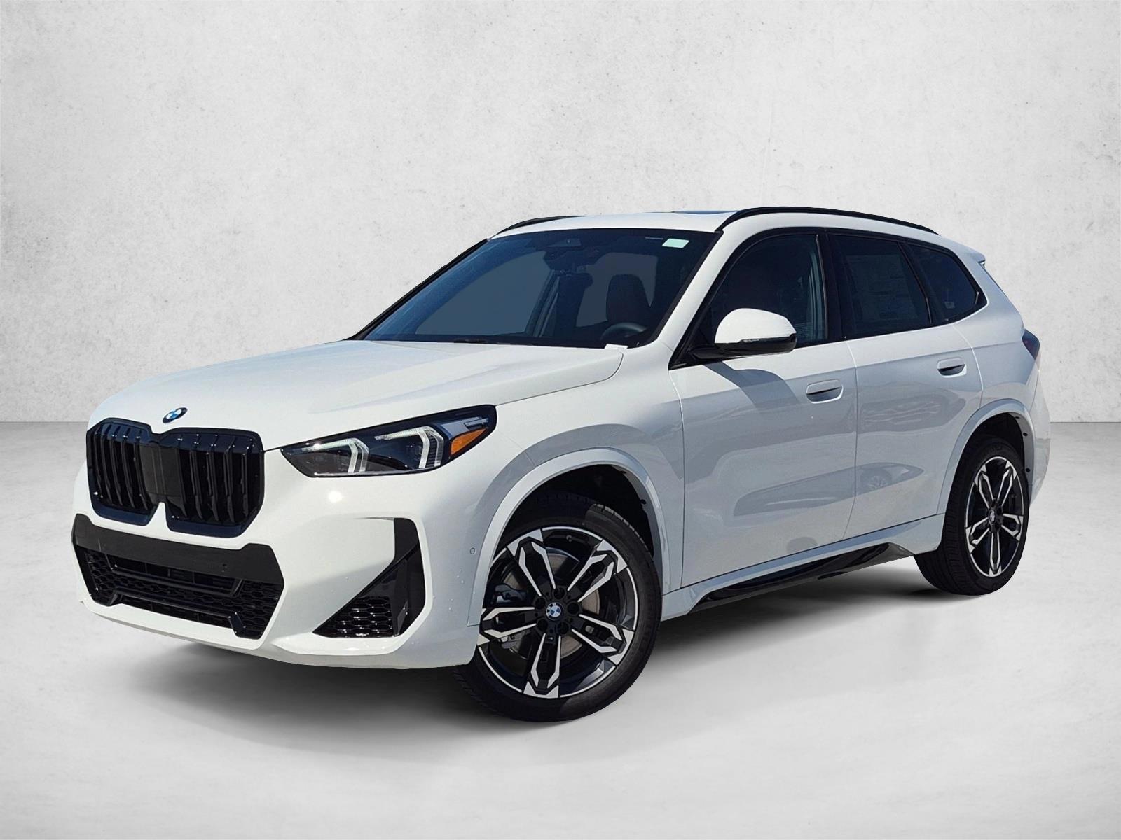 Thumbnail: 2027 BMW X1 - 1