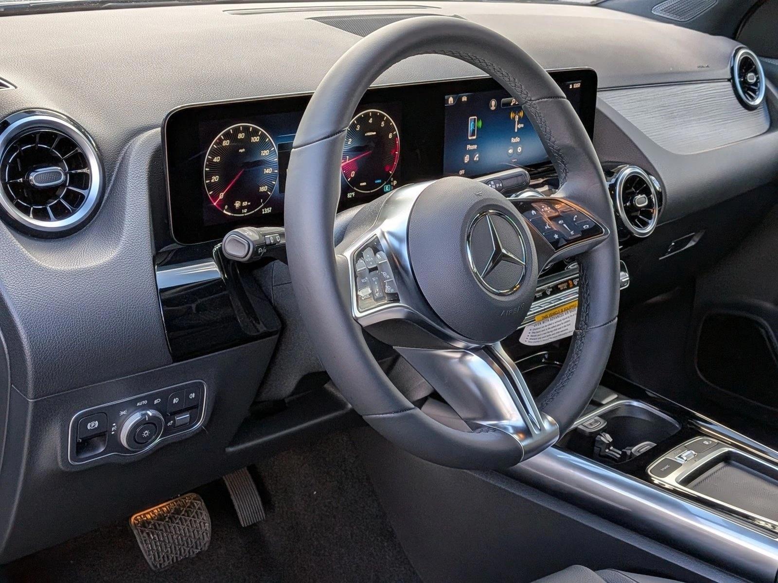 Thumbnail: 2026 Mercedes-Benz GLA - 3