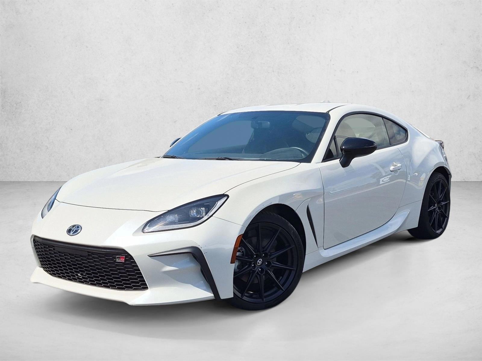 2023 Toyota GR86 Premium - Photo 1