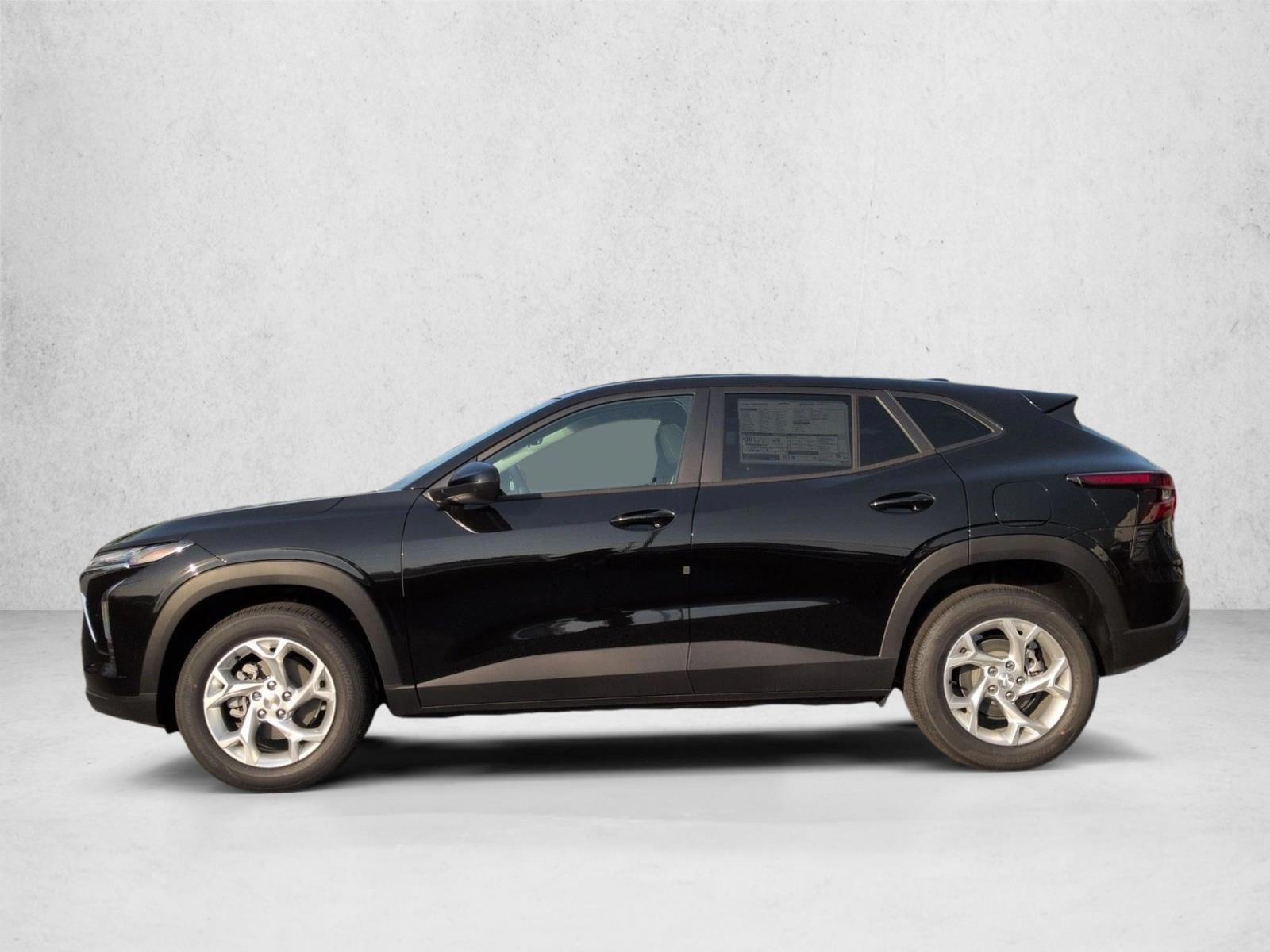 Thumbnail: 2026 Chevrolet Trax - 2