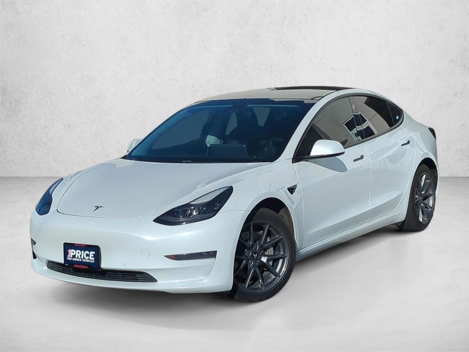 Thumbnail: 2021 Tesla Model 3 - 1