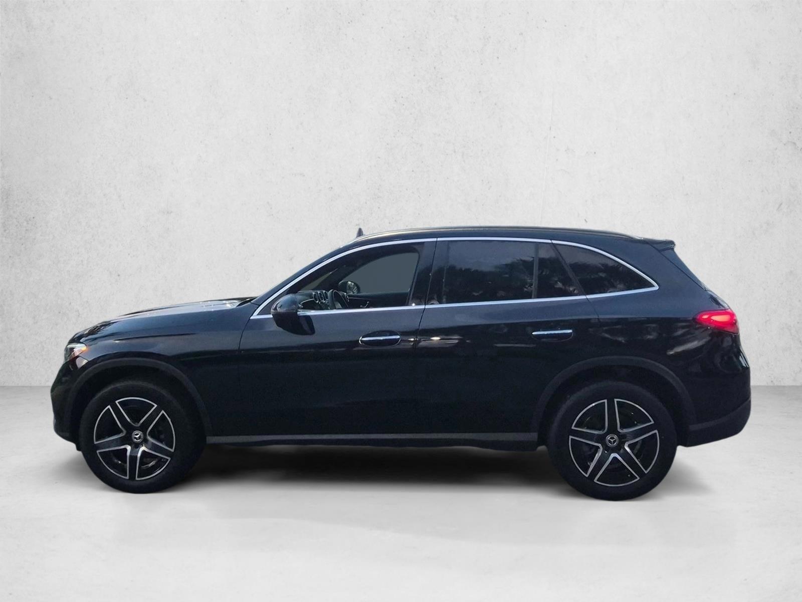 Thumbnail: 2026 Mercedes-Benz GLC - 2