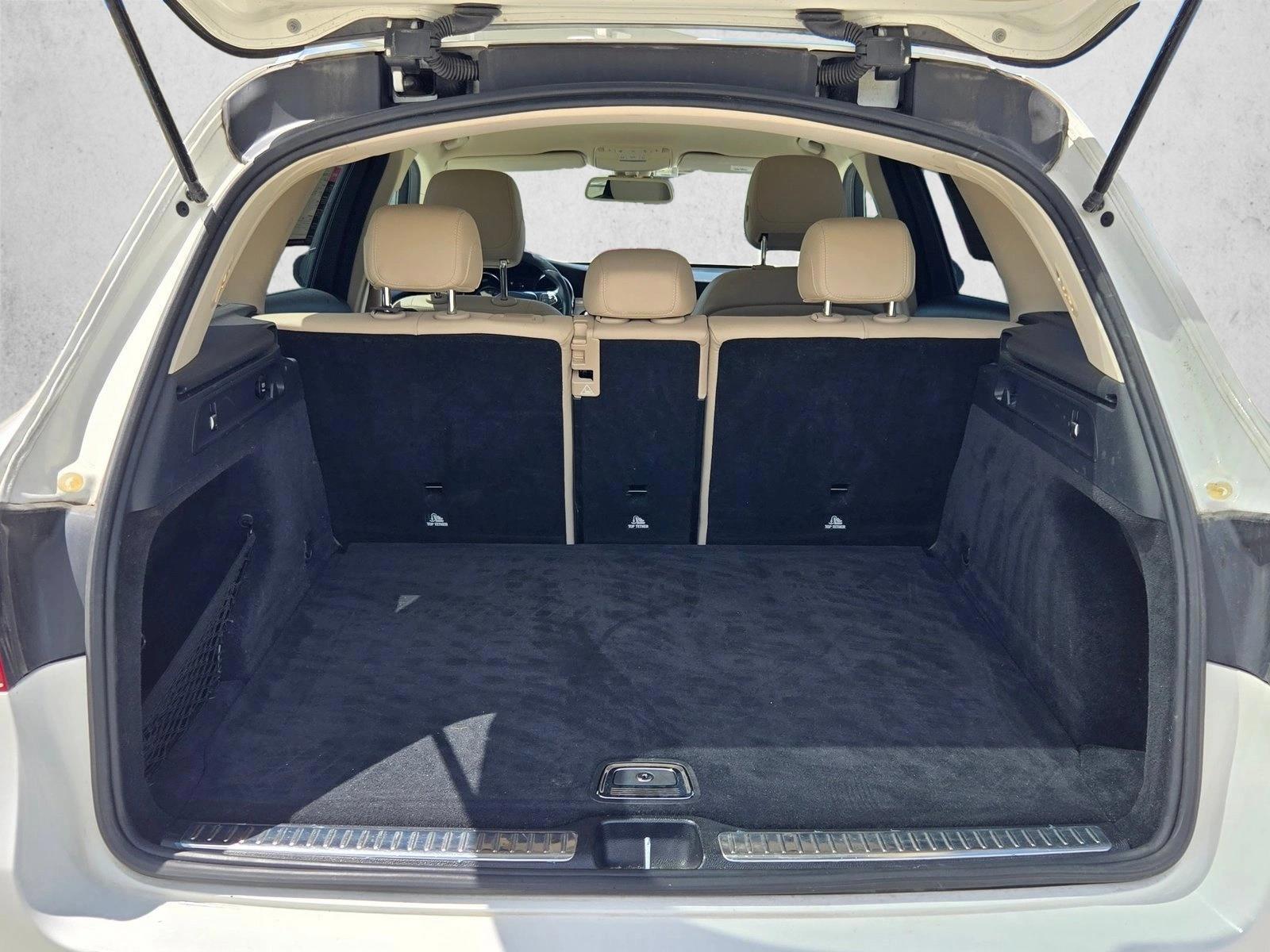 2017 Mercedes-Benz GLC GLC300 - Photo 6