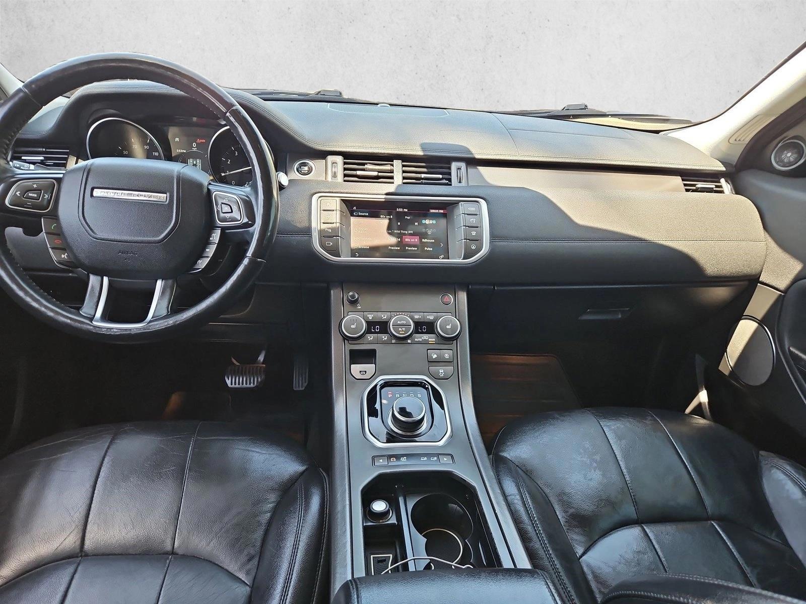 Thumbnail: 2019 Land Rover Range Rover Evoque - 3