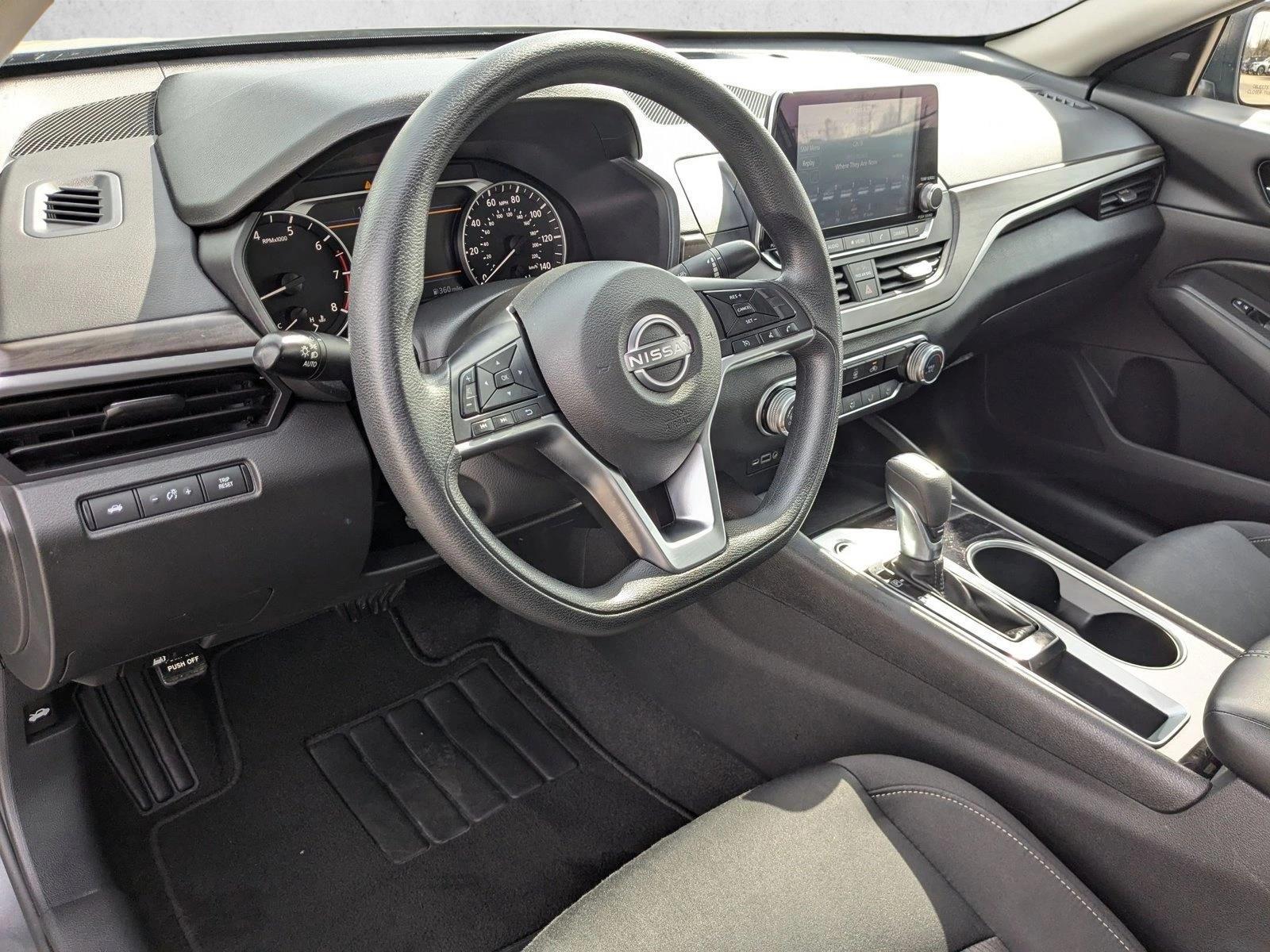 Thumbnail: 2024 Nissan Altima - 3