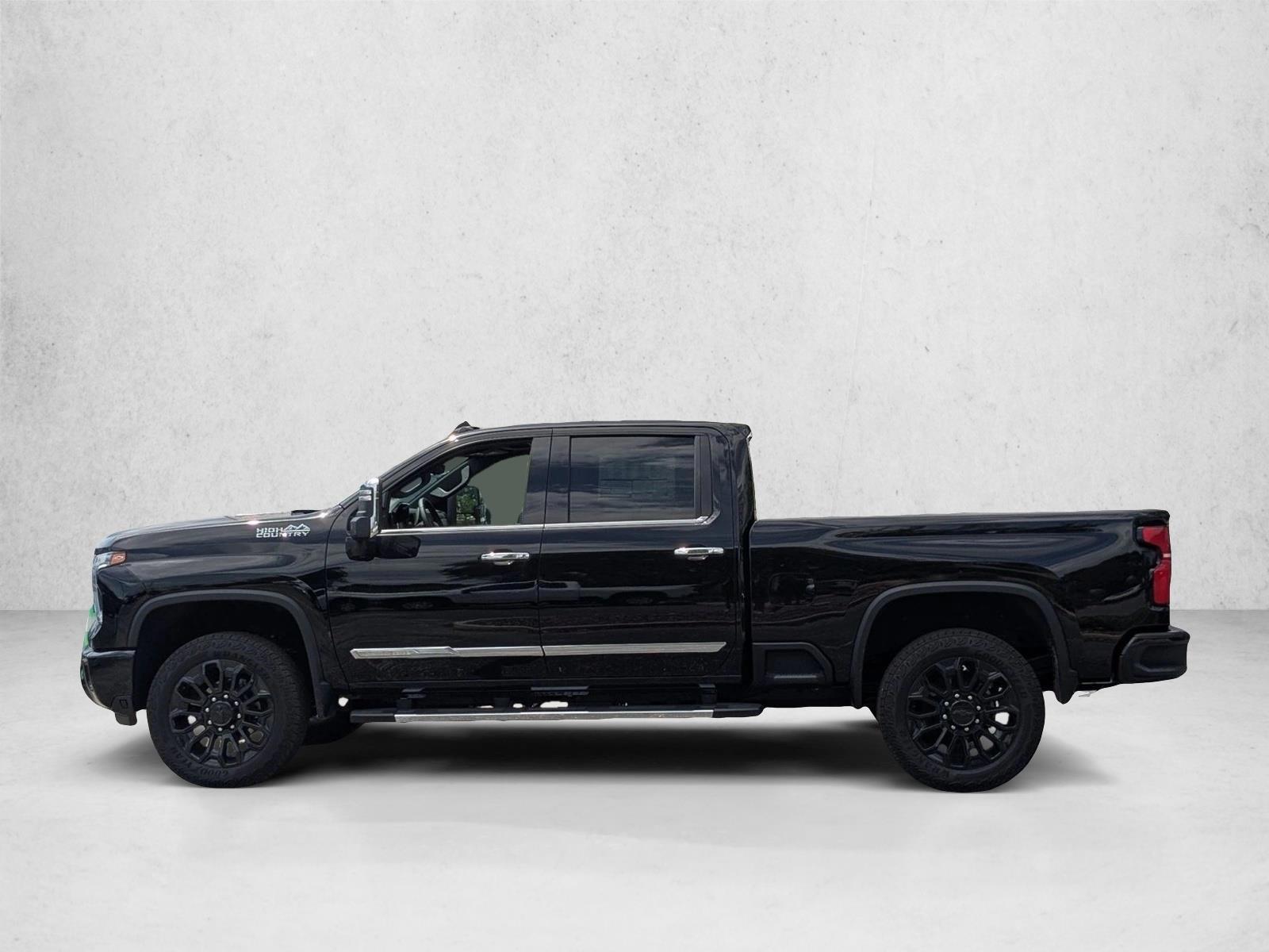 Thumbnail: 2025 Chevrolet Silverado 2500 - 2