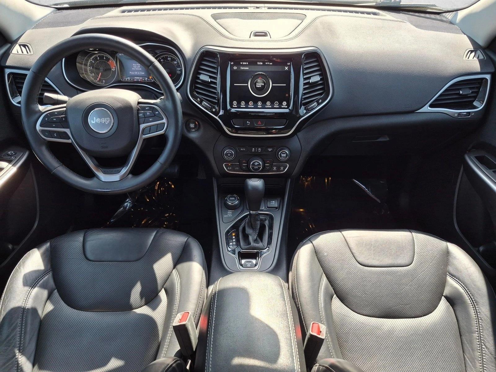 Thumbnail: 2019 Jeep Cherokee - 3