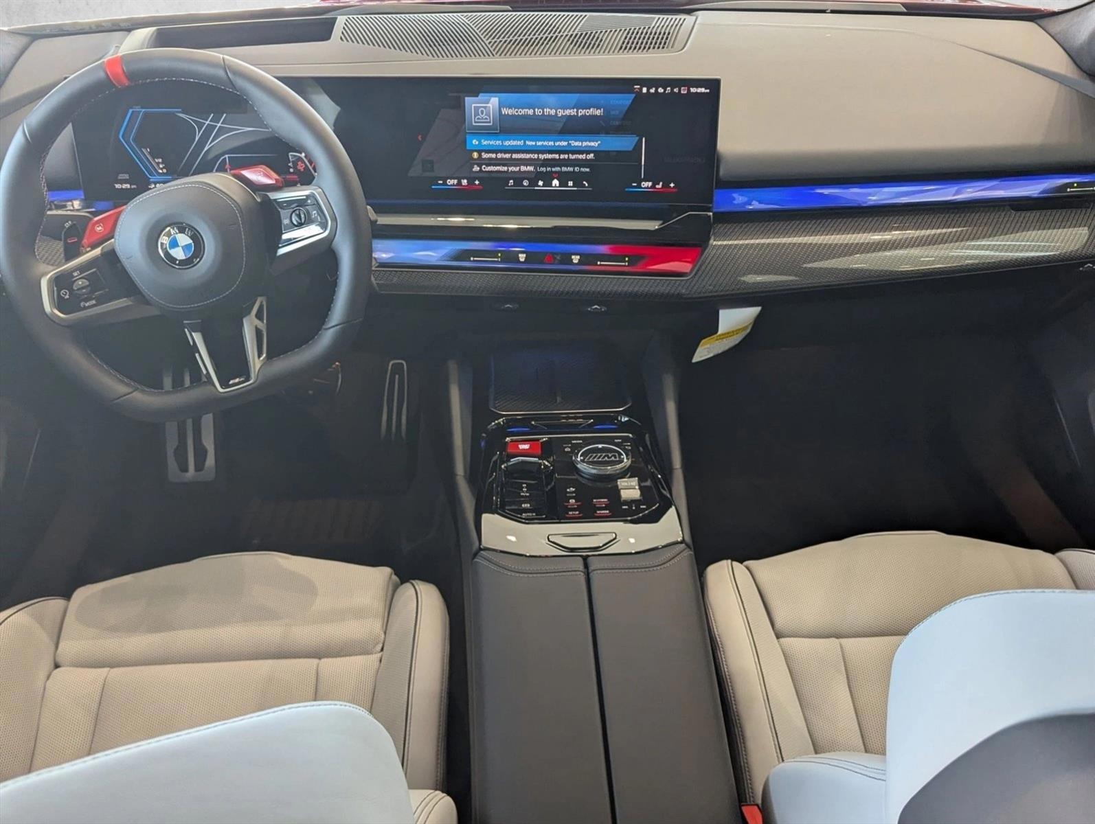Thumbnail: 2026 BMW M5 - 3