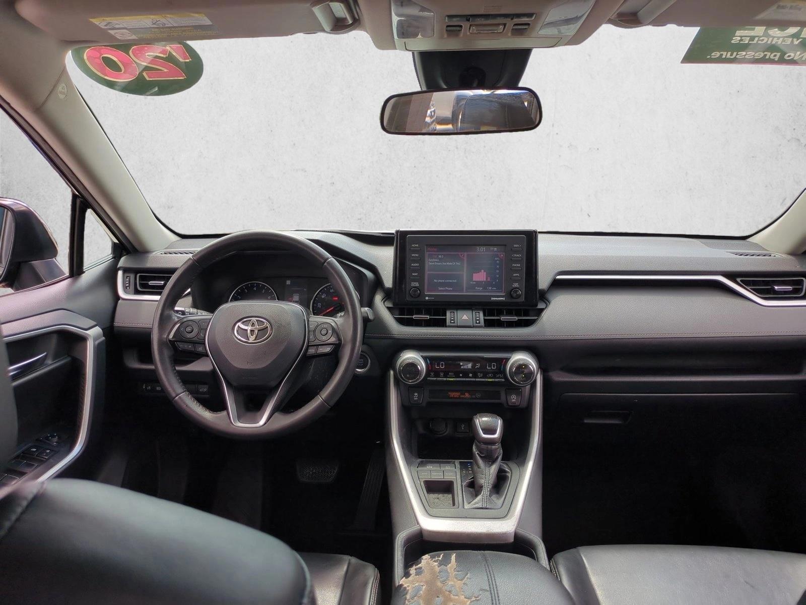 Thumbnail: 2020 Toyota RAV4 - 3