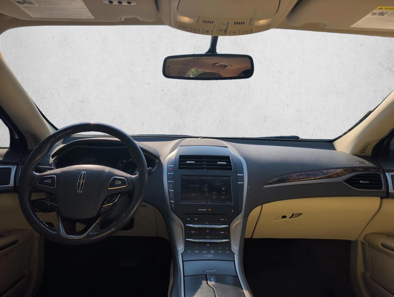 Thumbnail: 2013 Lincoln MKZ - 4