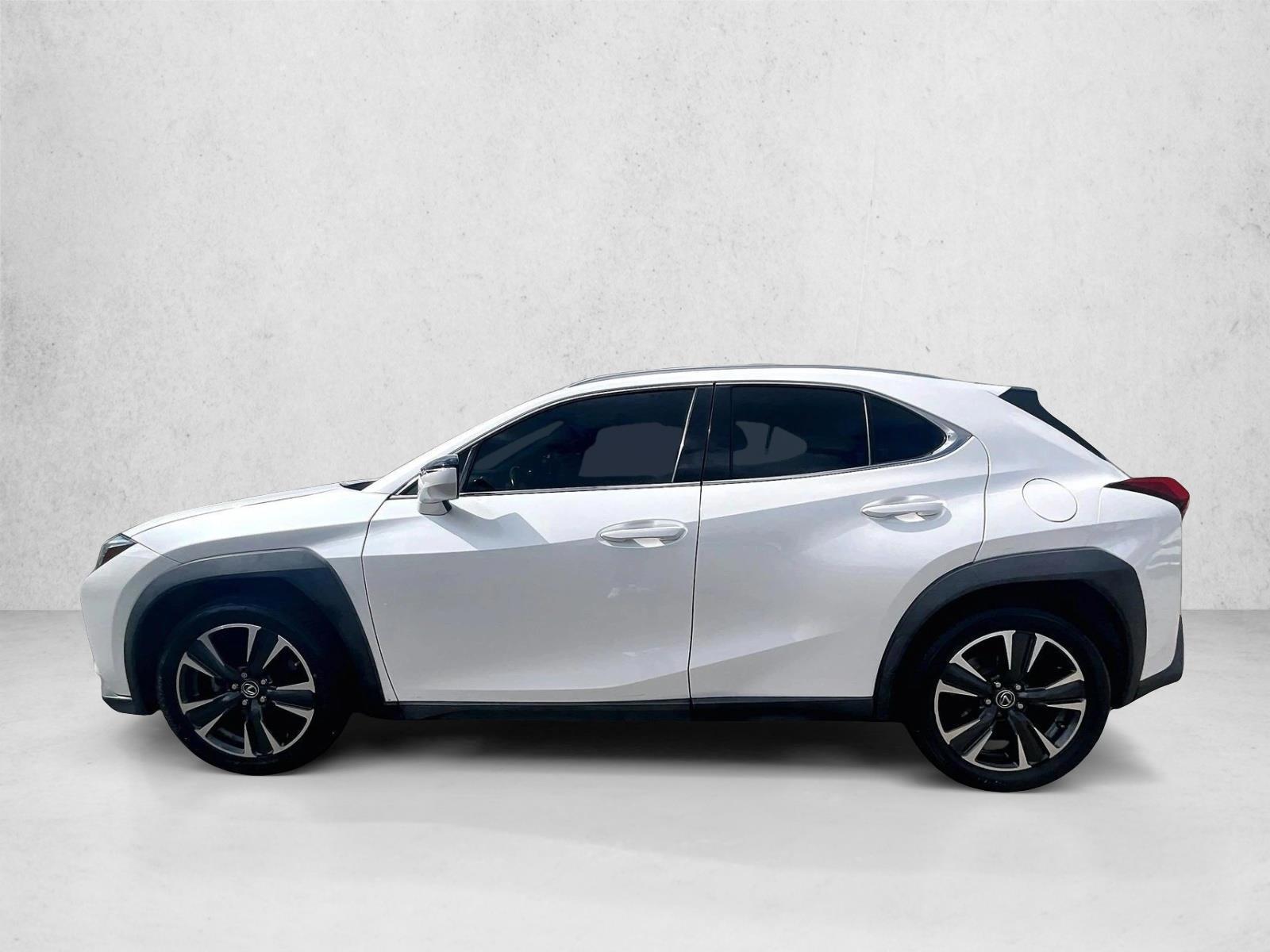 Thumbnail: 2019 Lexus UX - 2