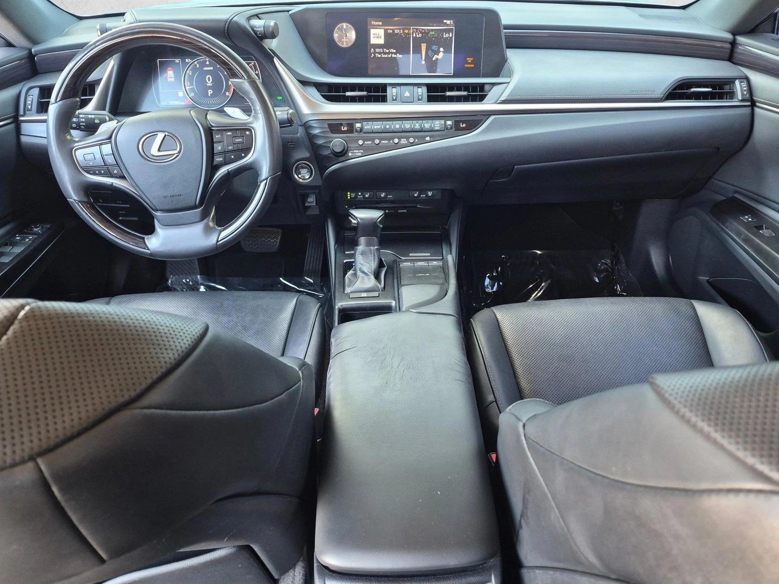 Thumbnail: 2019 Lexus ES - 5