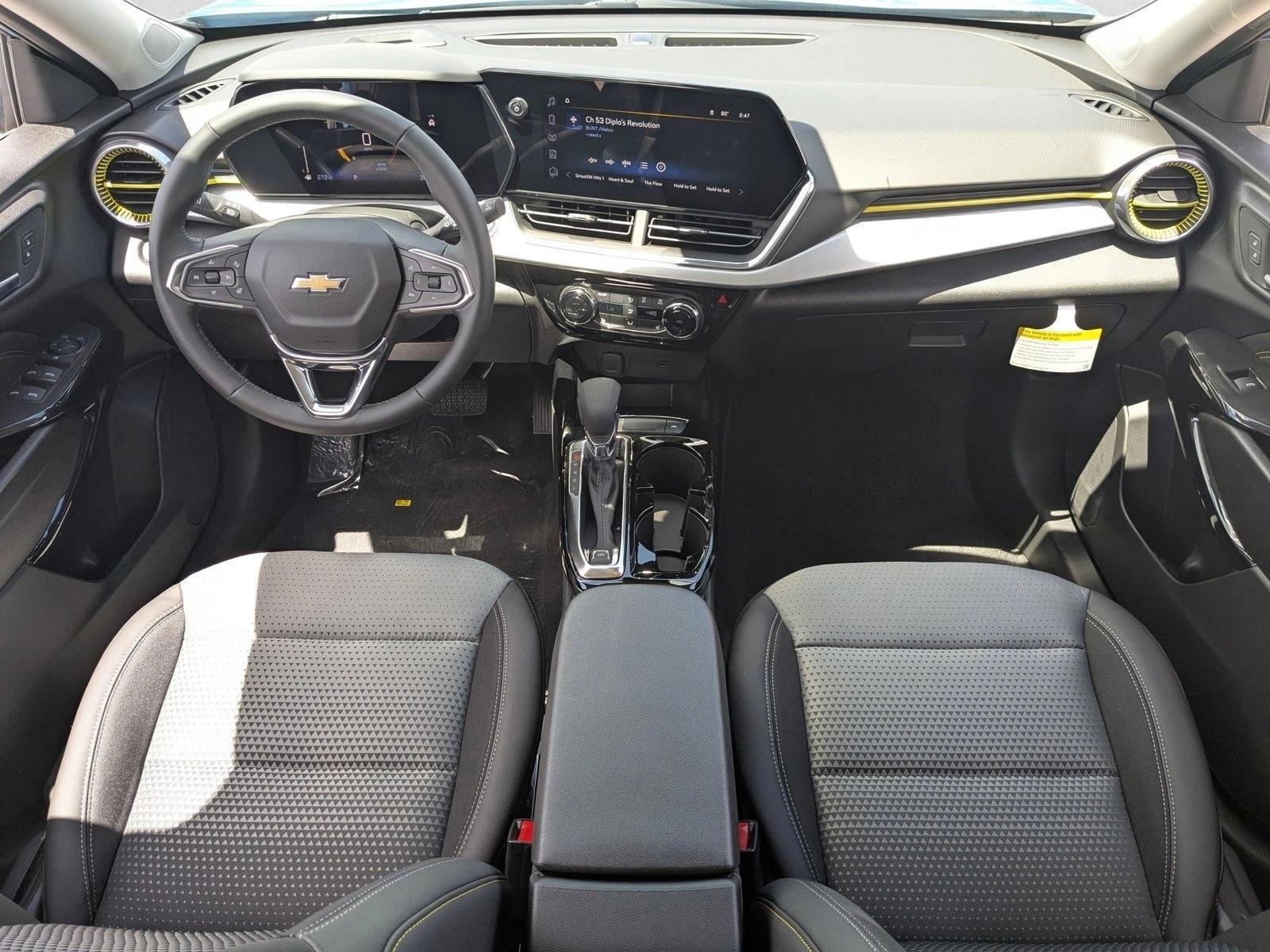 Thumbnail: 2026 Chevrolet Trax - 3