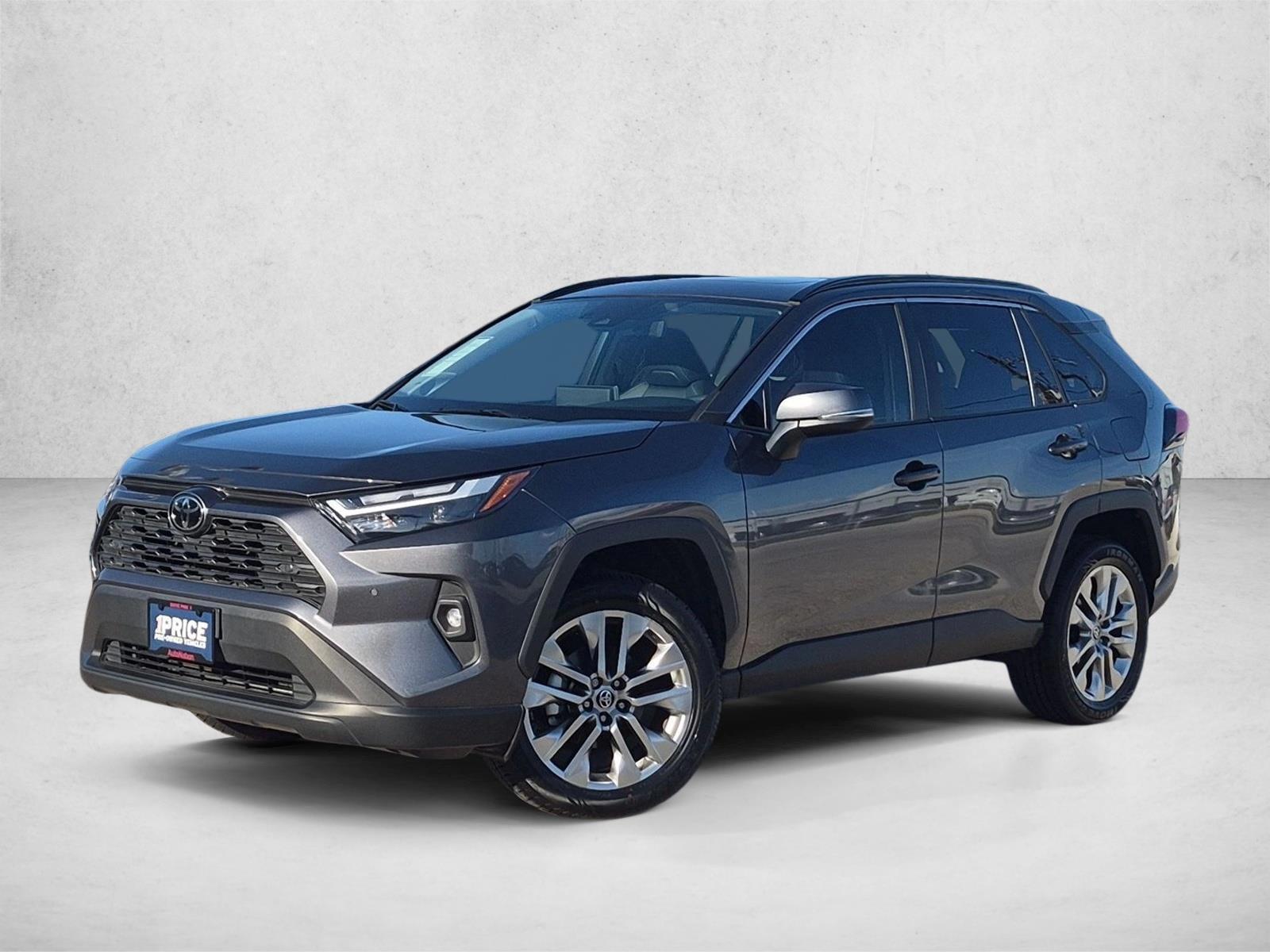 Thumbnail: 2022 Toyota RAV4 - 1