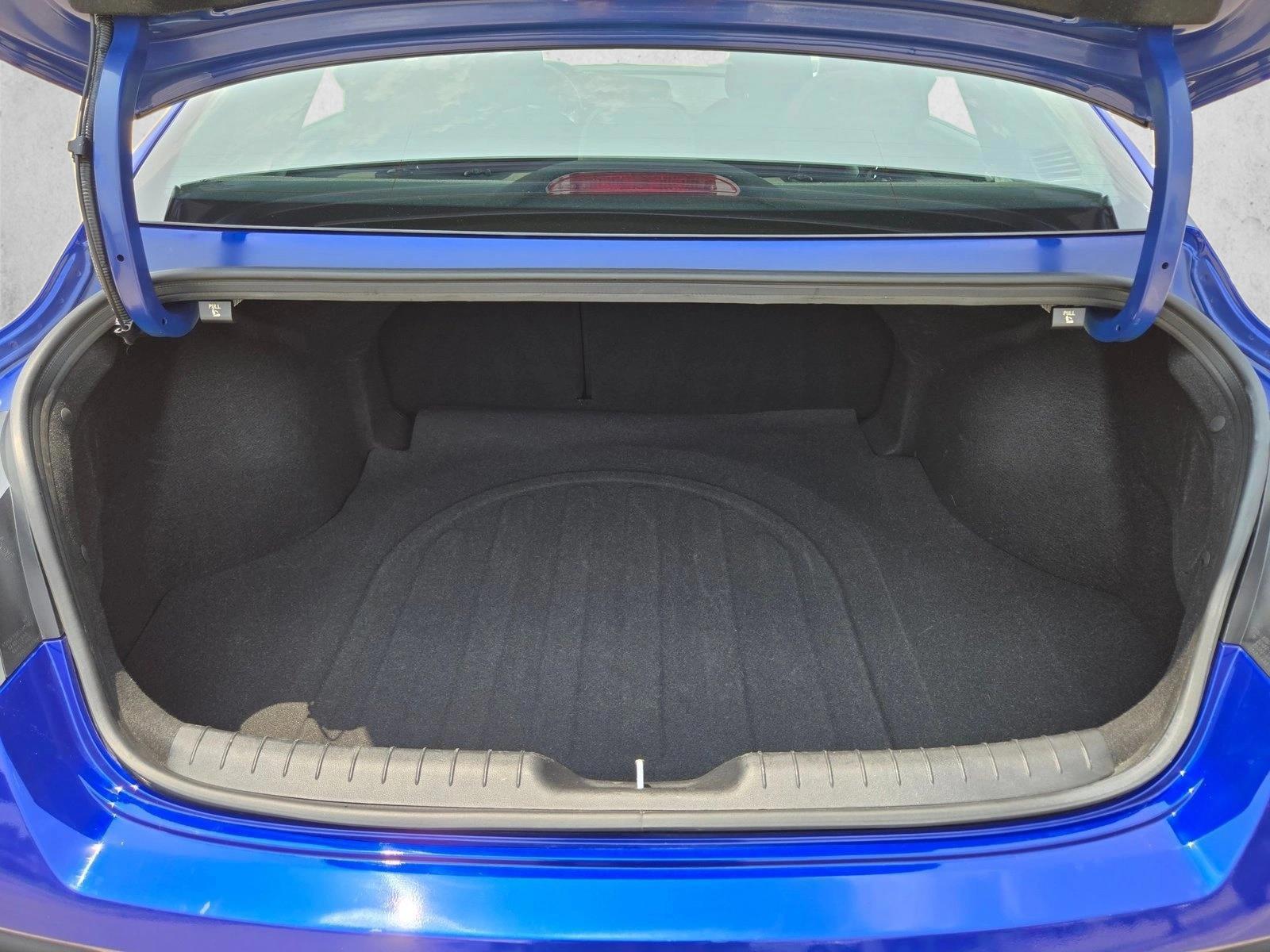 2025 Hyundai Elantra SEL - Photo 6