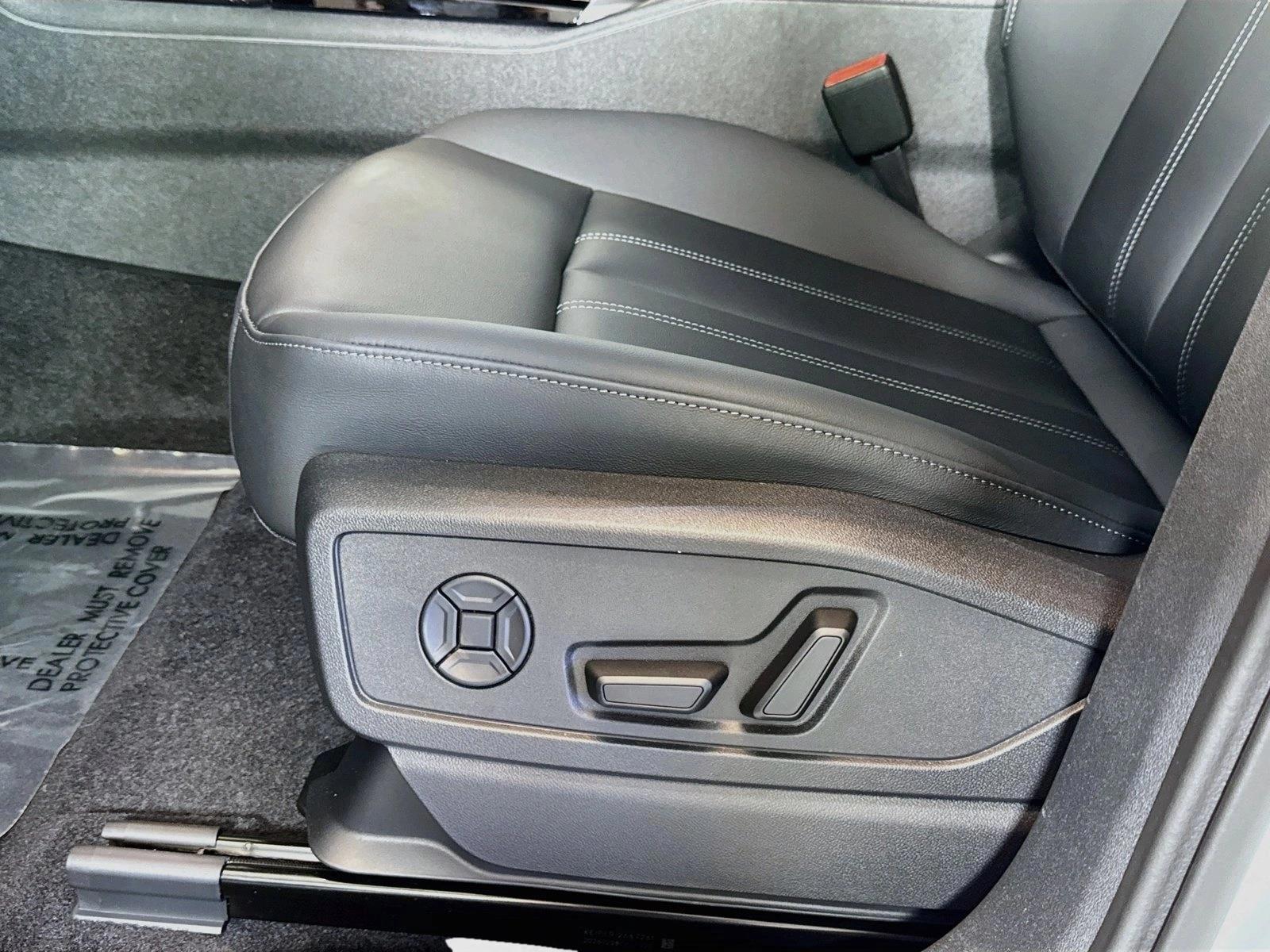 Thumbnail: 2026 Audi Q5 - 3