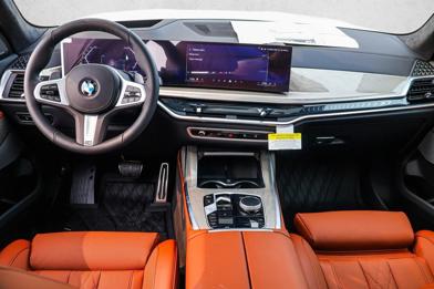 2027 BMW X7