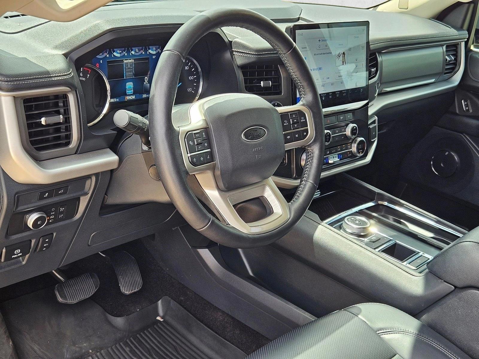Thumbnail: 2022 Ford Expedition - 3