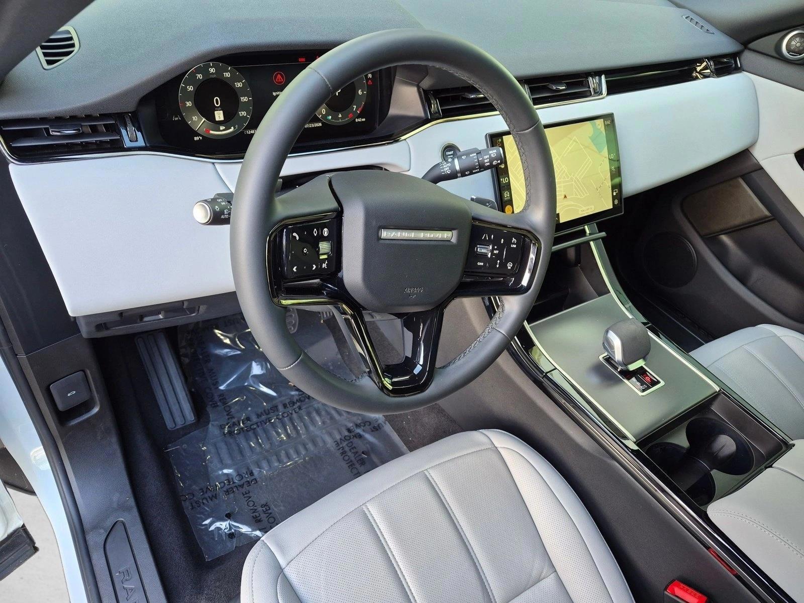 Thumbnail: 2026 Land Rover Range Rover Evoque - 3