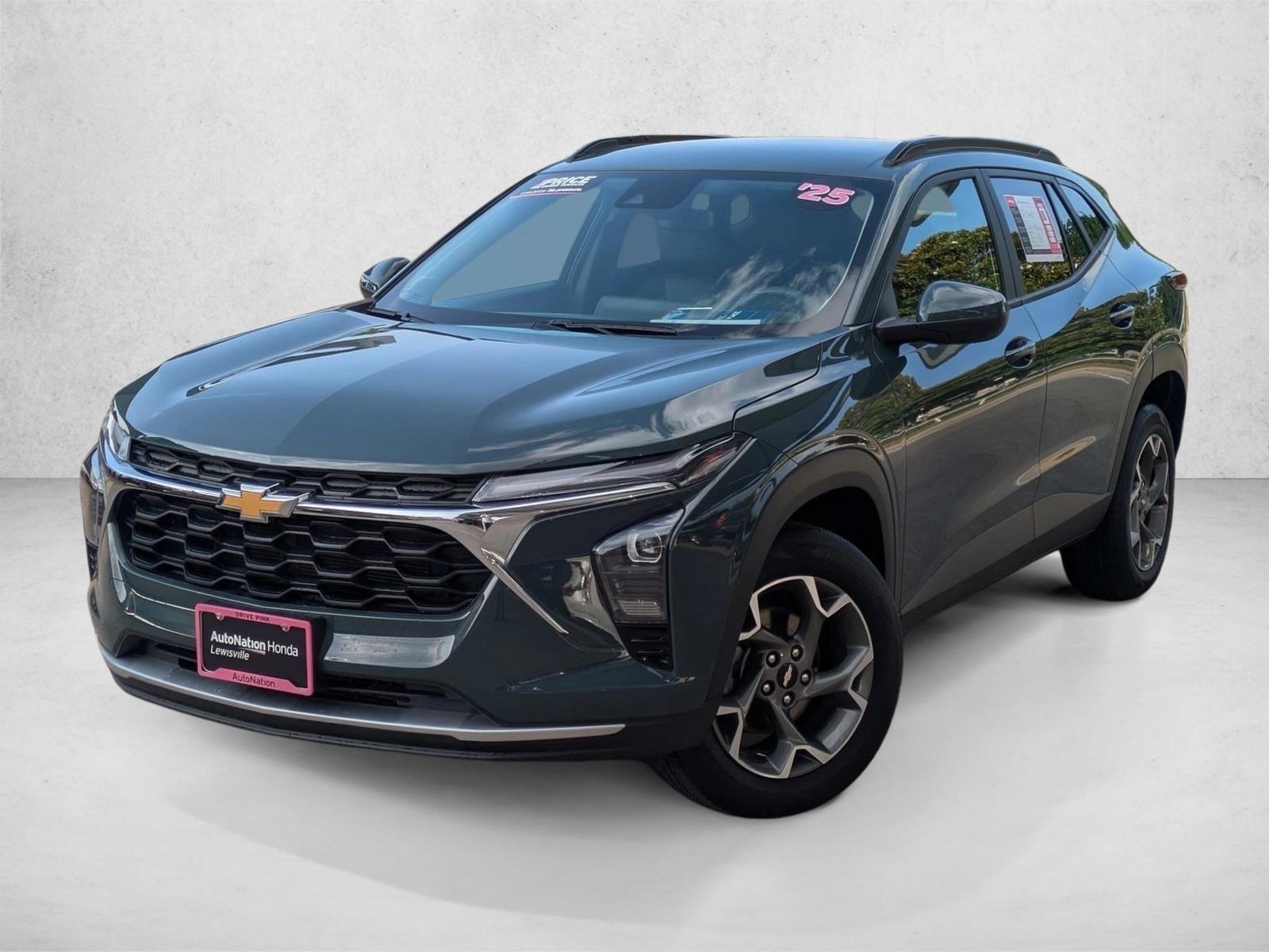 Thumbnail: 2025 Chevrolet Trax - 1