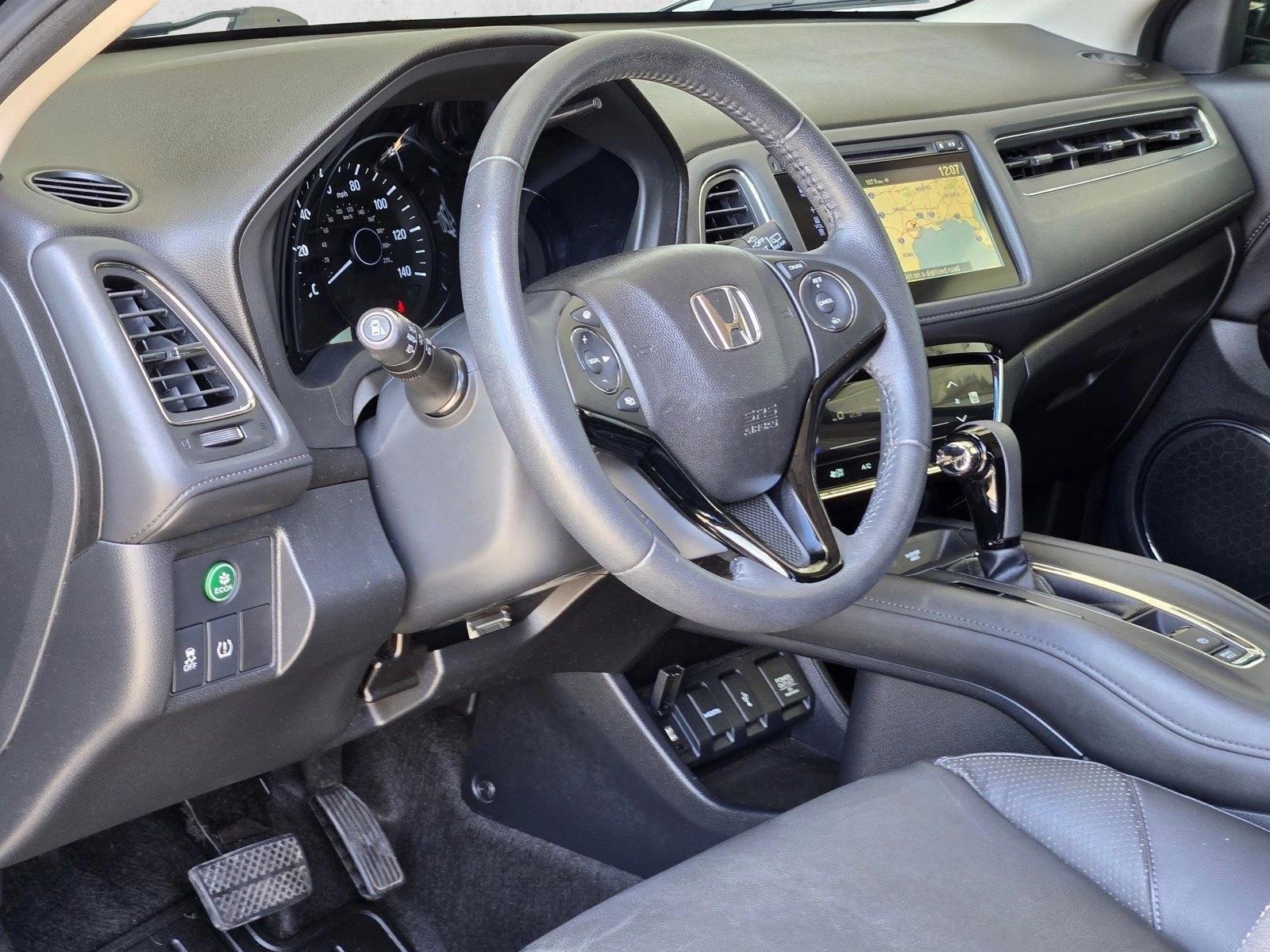 Thumbnail: 2016 Honda HR-V - 3