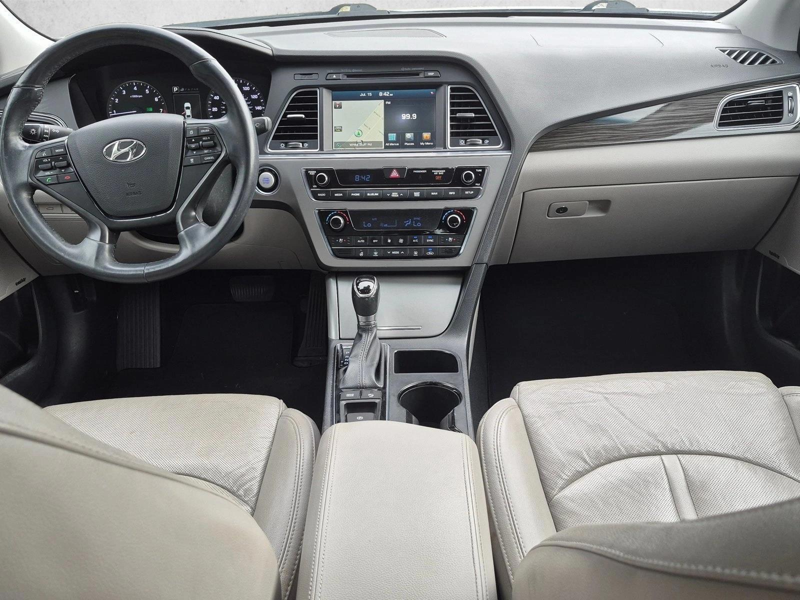 Thumbnail: 2015 Hyundai Sonata - 3
