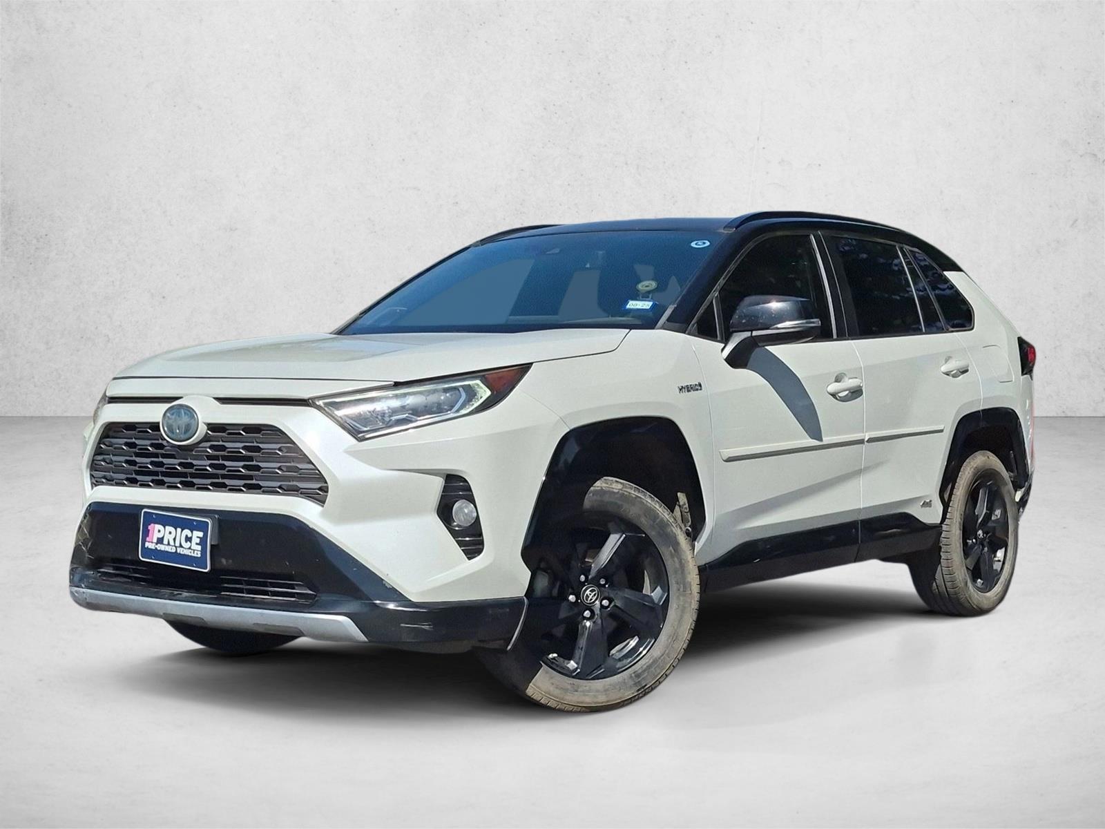 Thumbnail: 2019 Toyota RAV4 - 1