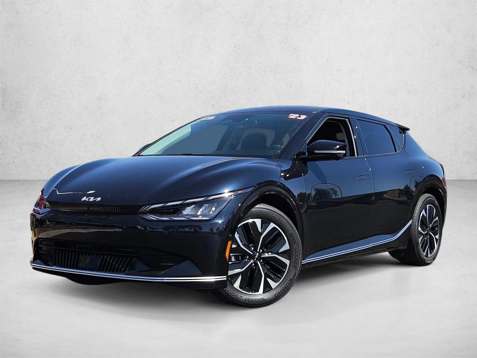 Thumbnail: 2023 Kia EV6 - 1
