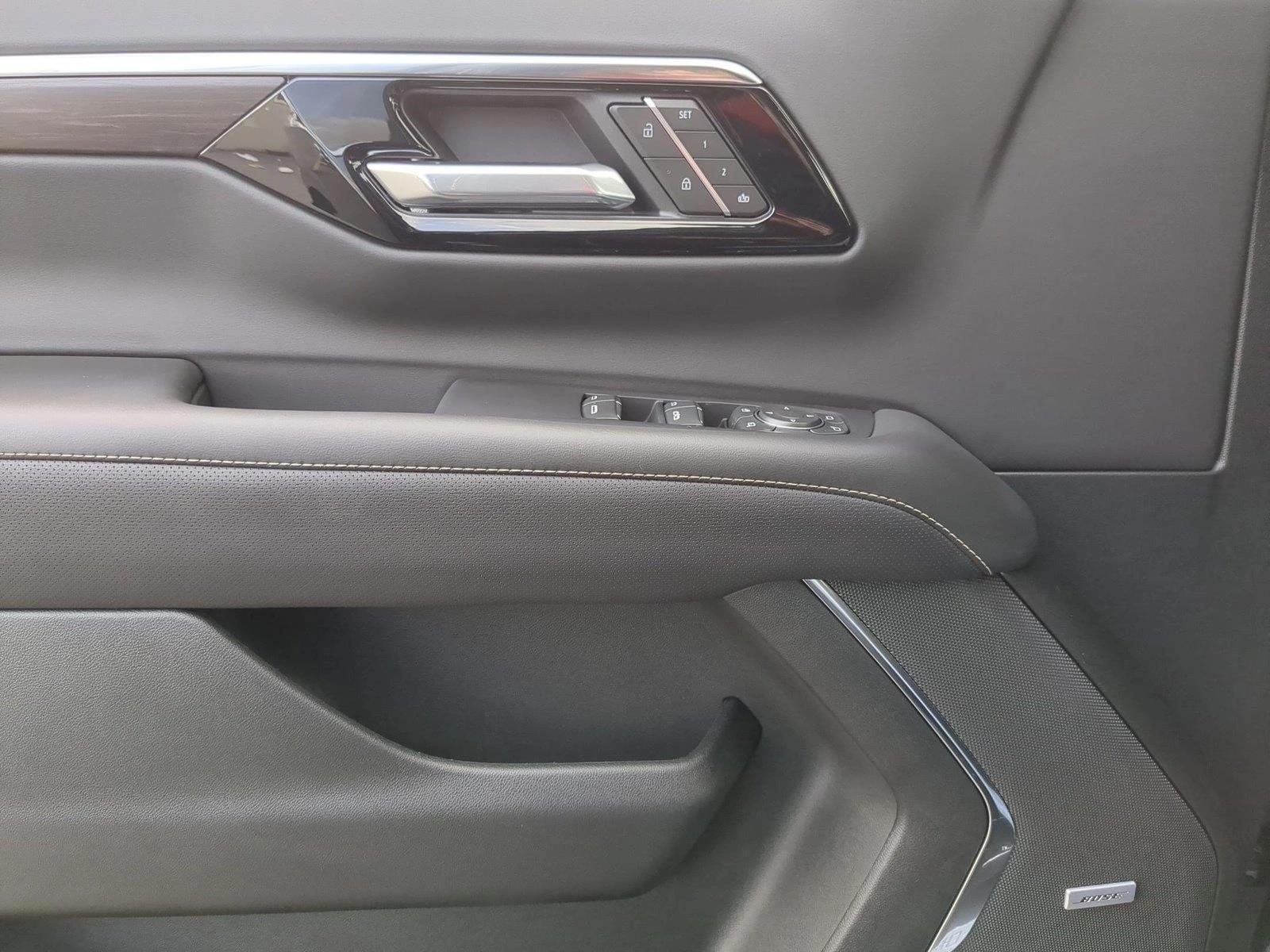 Thumbnail: 2026 Chevrolet Tahoe - 5