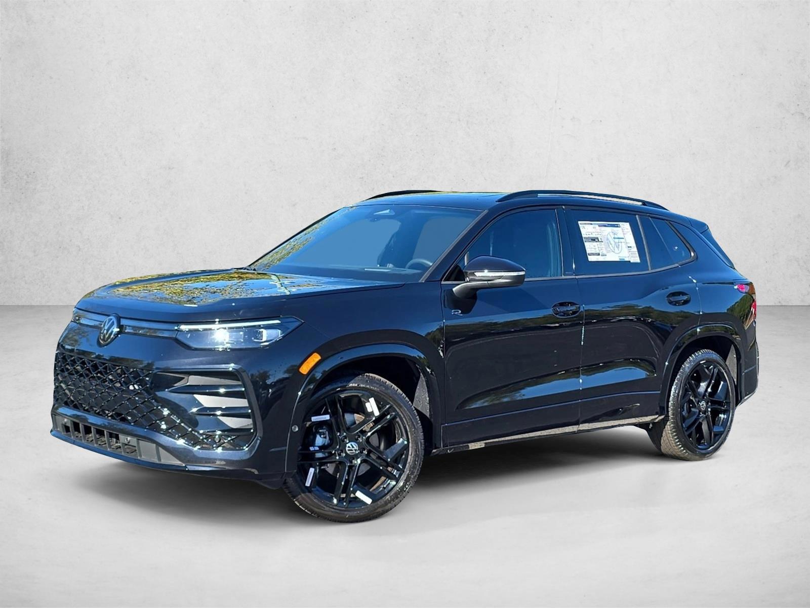 Thumbnail: 2026 Volkswagen Tiguan - 1