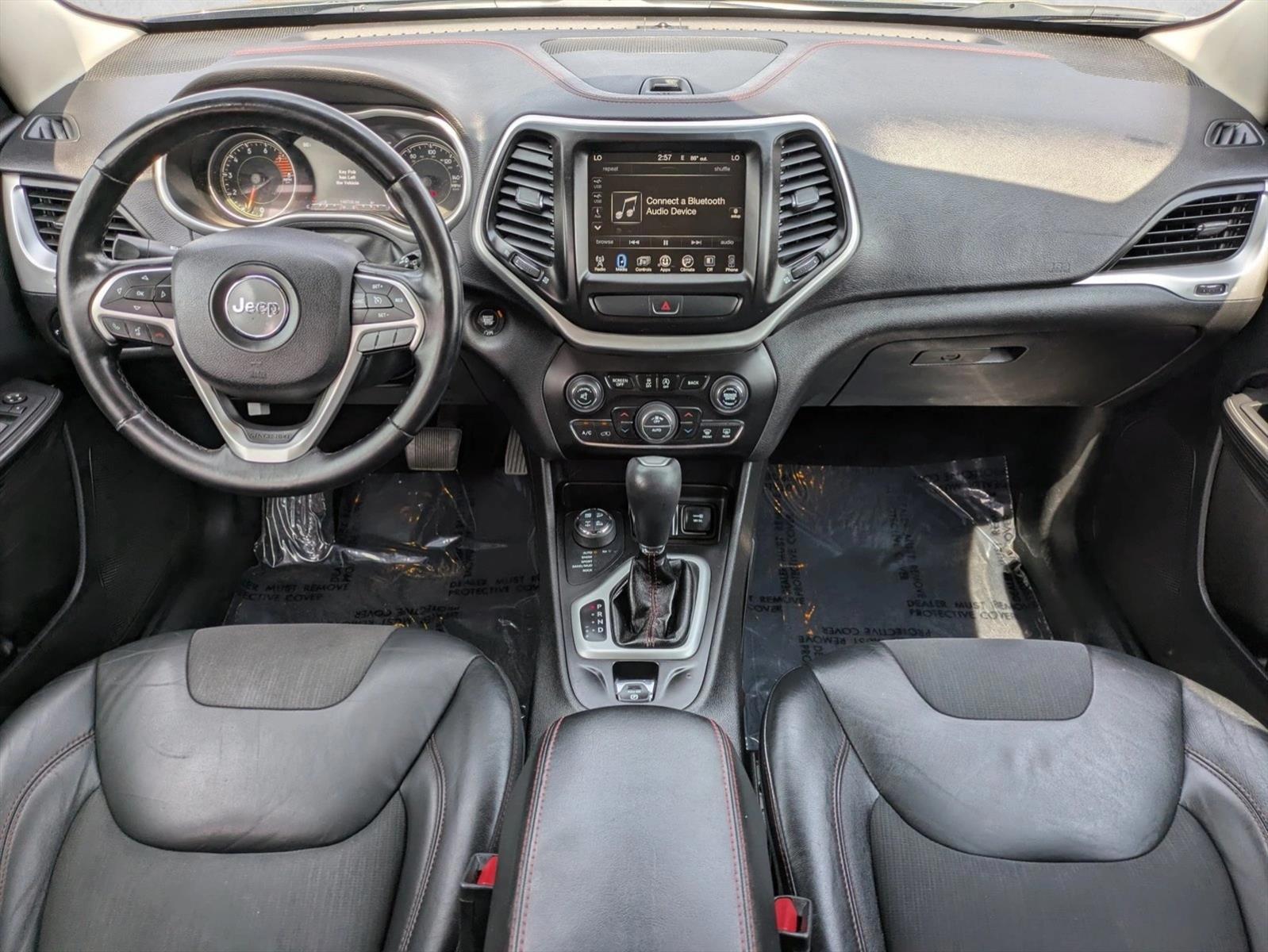 Thumbnail: 2017 Jeep Cherokee - 3