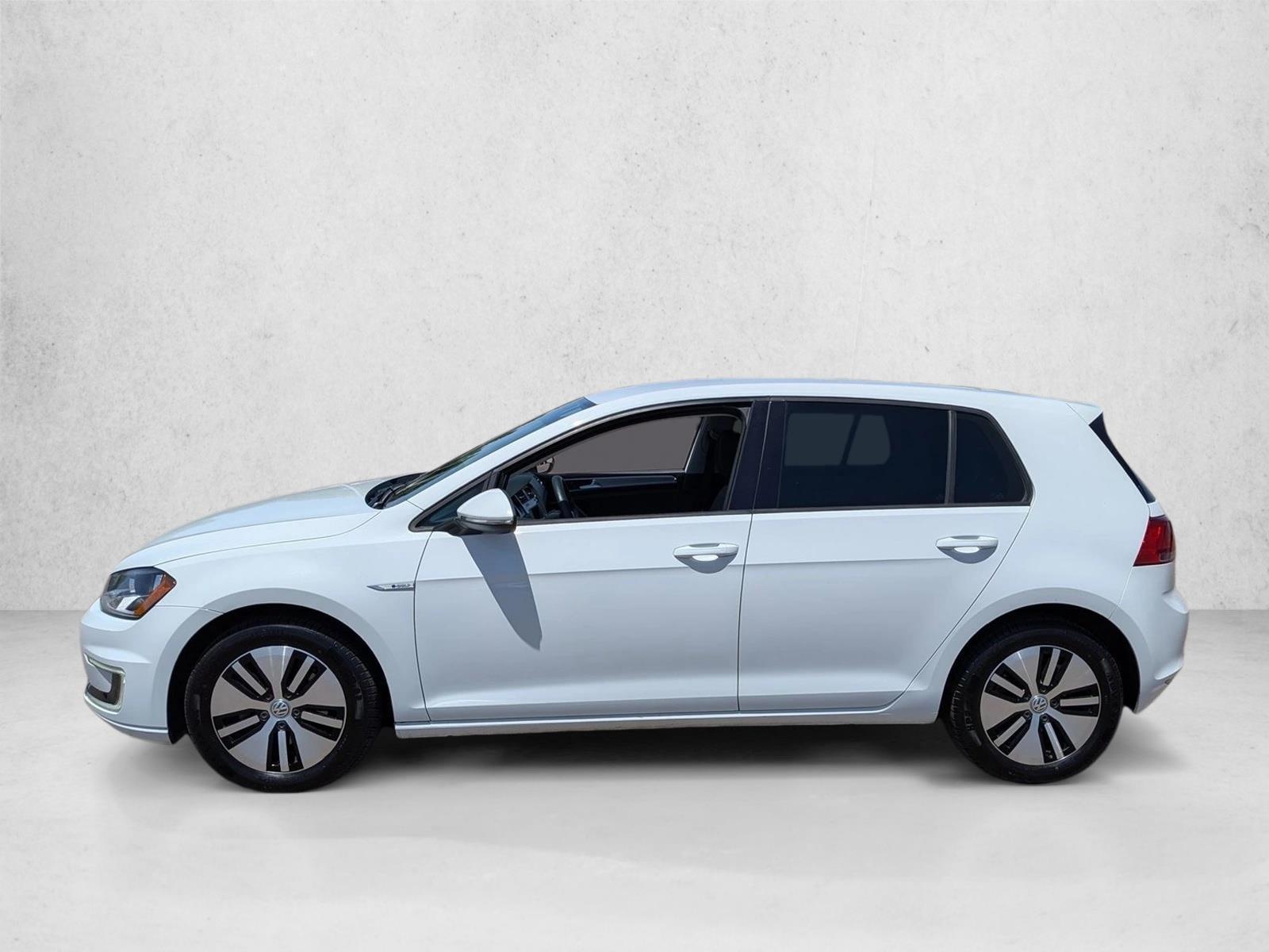 Thumbnail: 2016 Volkswagen e-Golf - 2