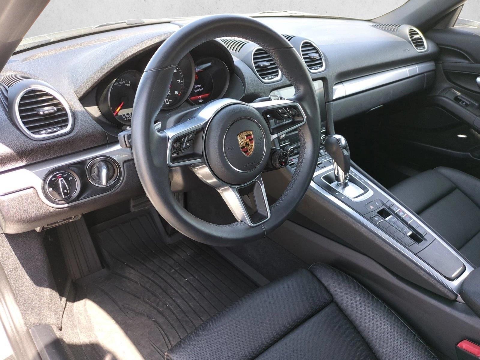 Thumbnail: 2025 Porsche 718 Boxster - 3